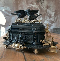 French Napoleon III jewelry box in bronze and gilded bronze by Jules Moignez