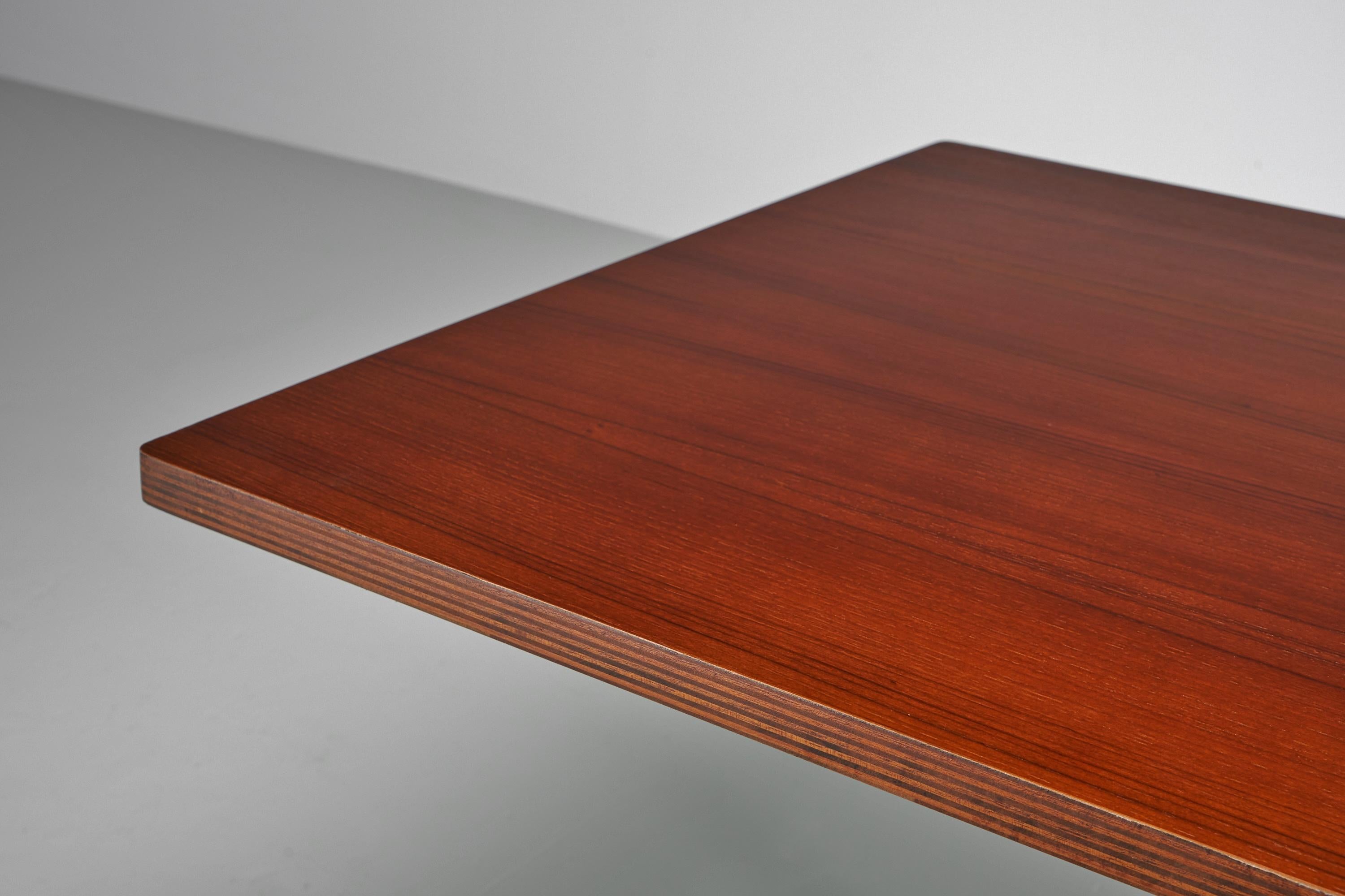 Jules Wabbes Escritorio Cintree Mobilier Universel Bélgica 1960 en venta 5