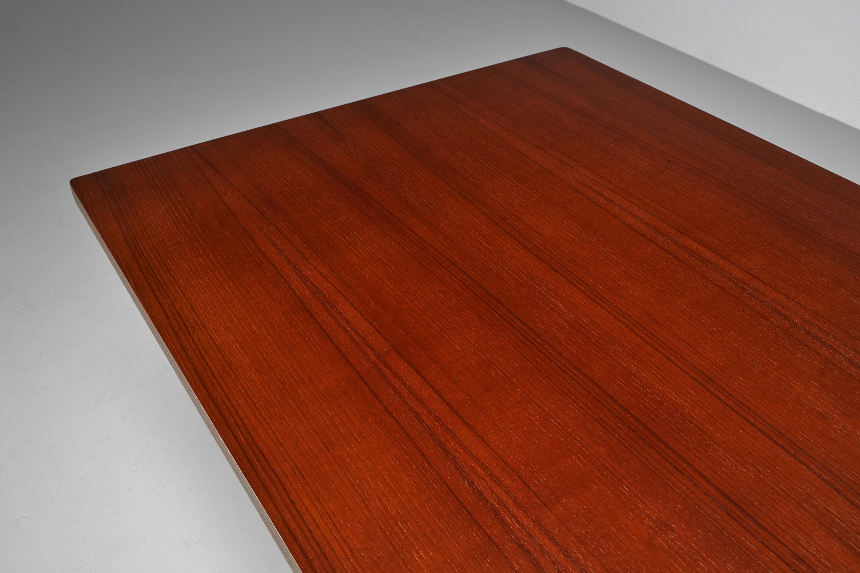 Jules Wabbes Escritorio Cintree Mobilier Universel Bélgica 1960 en venta 7