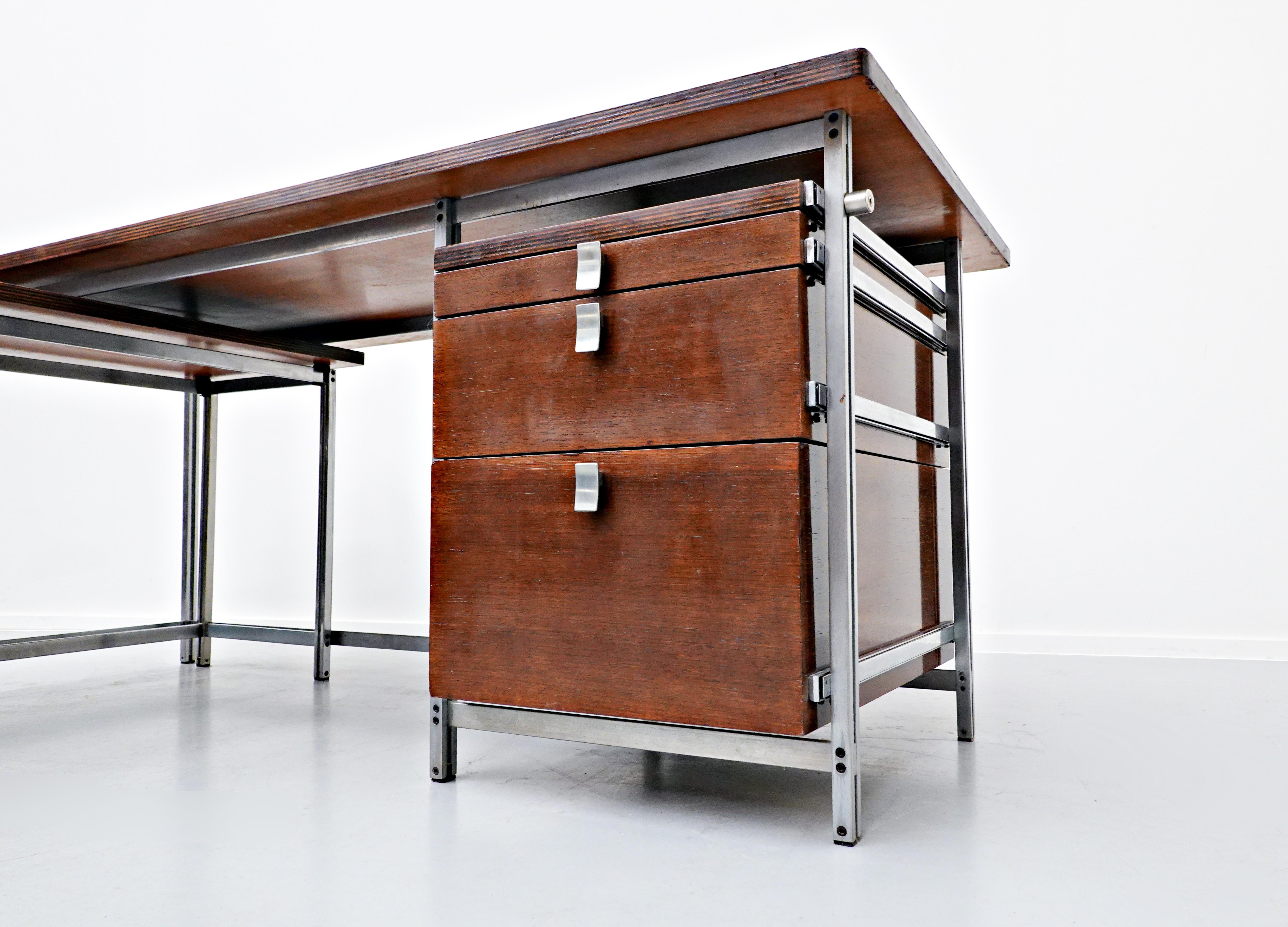 Jules Wabbes Desk, Belgium, 1960s In Good Condition In Brussels, BE