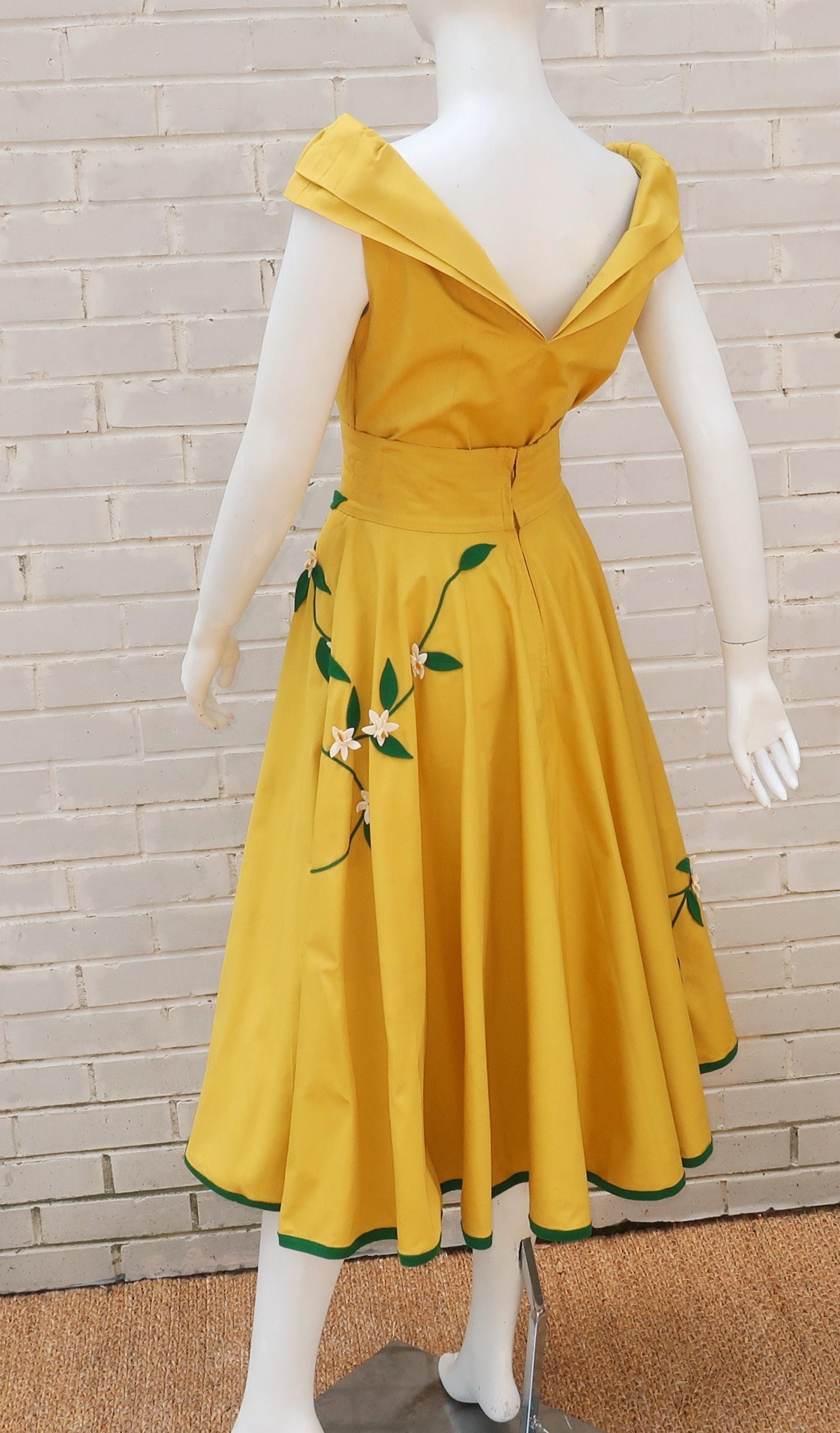Women's Juli Lynne Charlot Circle Skirt Dress With Felt Flowers, C.1950