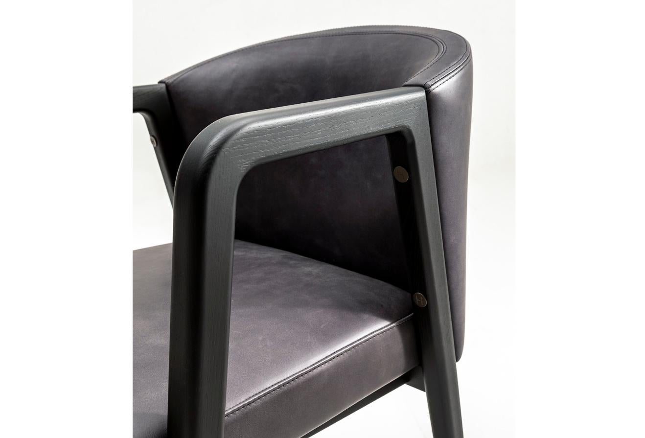 Cuir Chaise Julia - une chaise contemporaine au design Timeless en vente