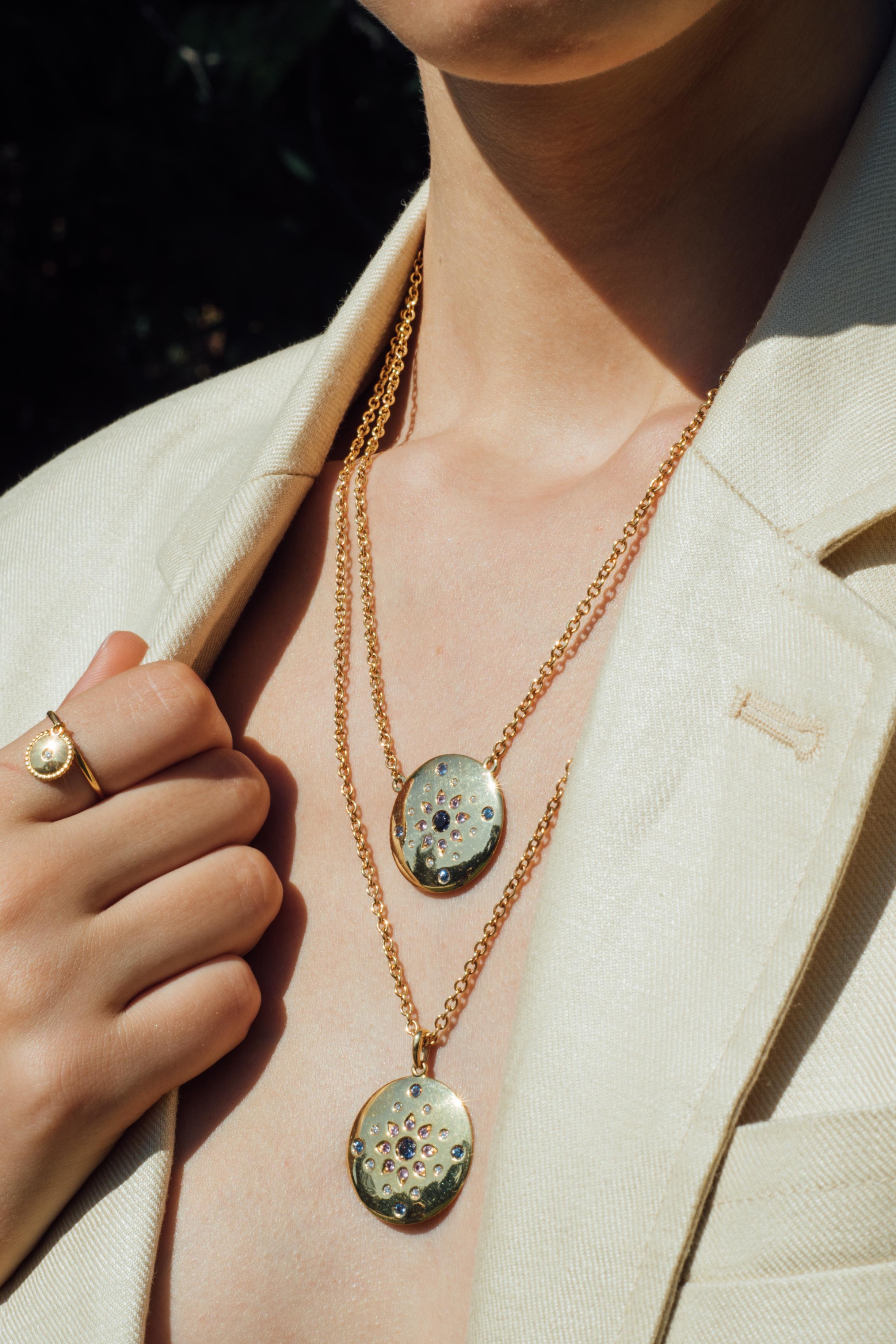 Contemporary Julia-Didon Cayre 18 Karat Yellow Gold Diamond and Sapphire Necklace Long Chain