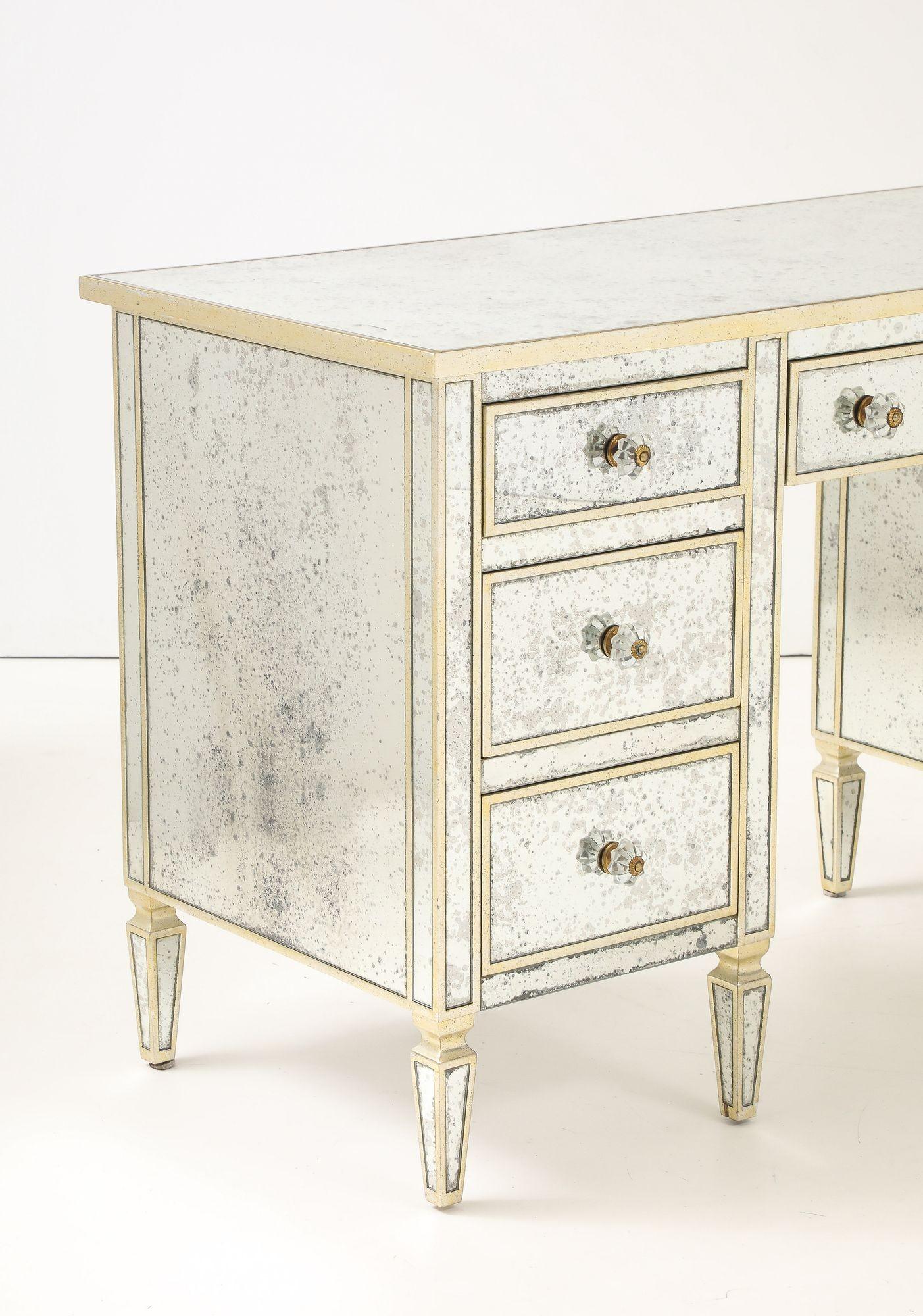 Bureau /Vanity à miroir Julia Gray en vente 4