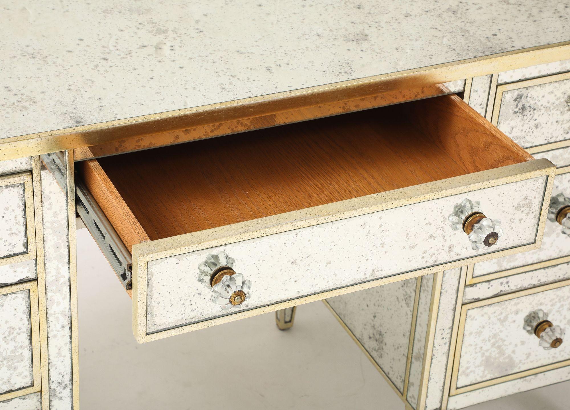 Bureau /Vanity à miroir Julia Gray en vente 3