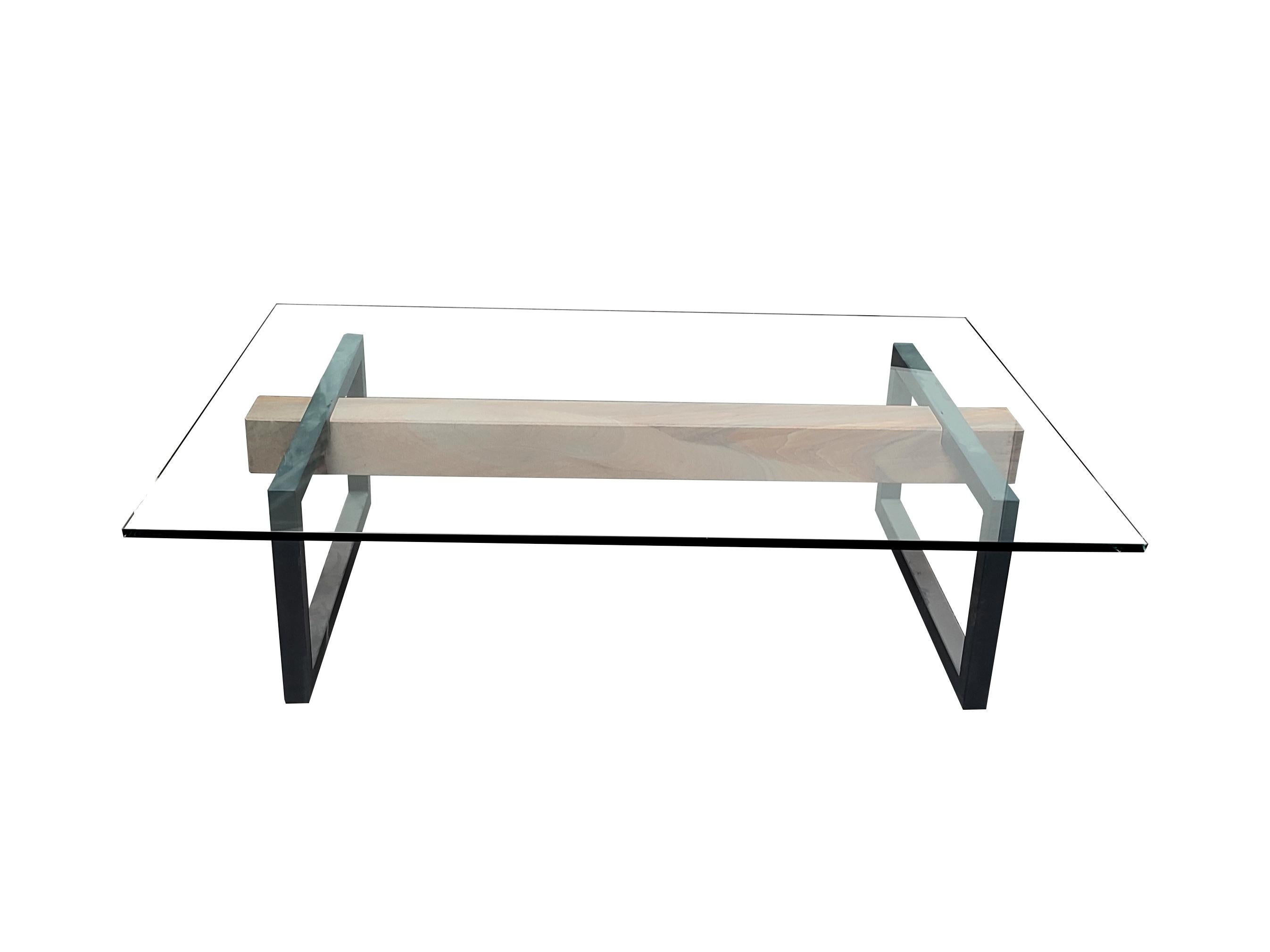 Mesa de centro Julia de piedra caliza y hierro Fusión única de piedra natural Diseño moderno Moderno en venta