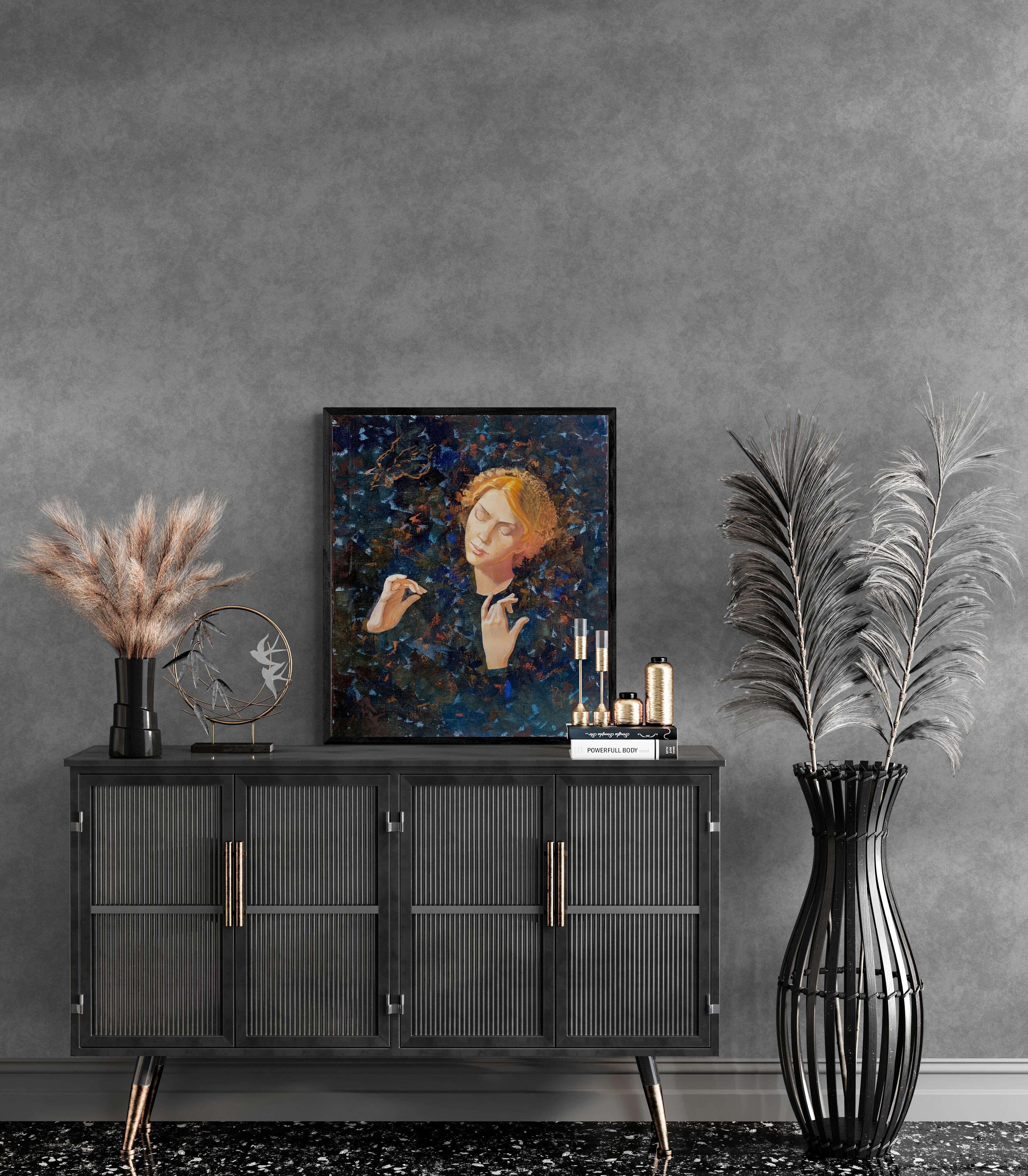 Angel I. Mystisches/symbolisches Ölgemälde, vertikal, dunkle Farben, Medium-Größe – Painting von Julia Mordvinova Gilje