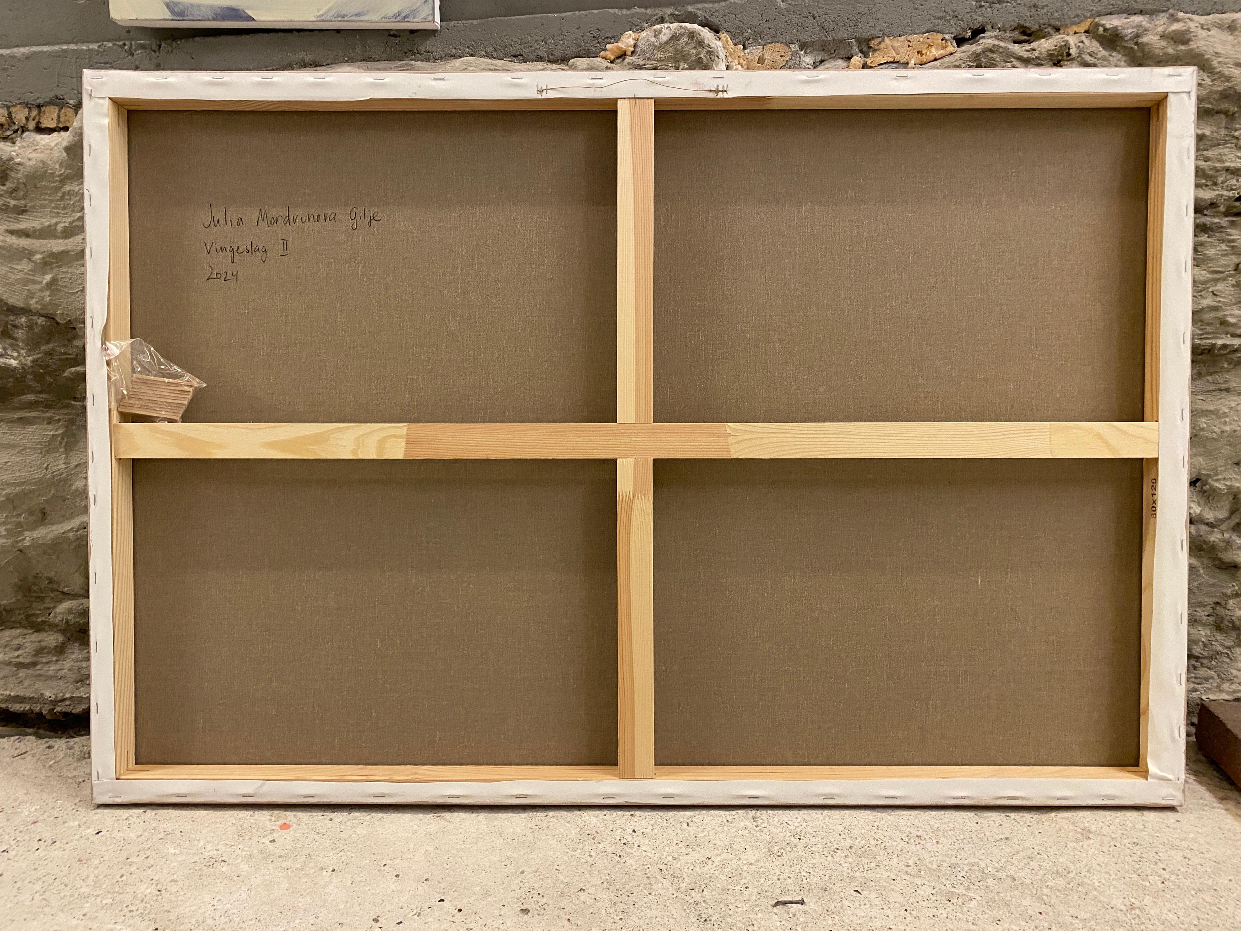 Grand nu figuratif avec de subtiles ailes de papillon, beige et bleu chauds en vente 8