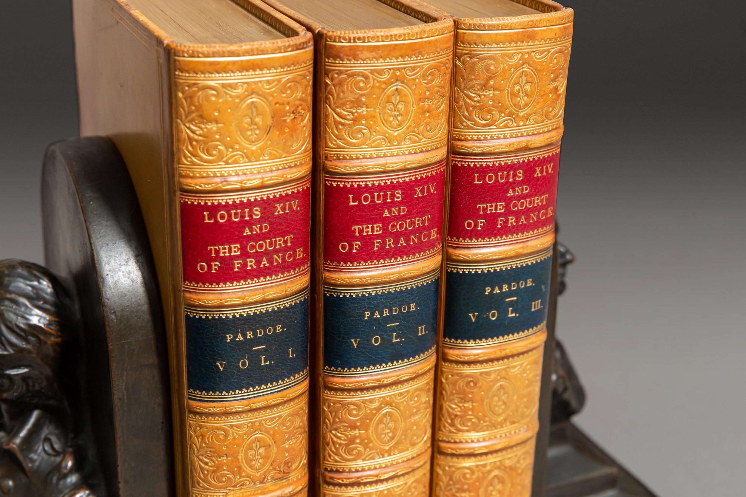 3 Volumes. Julia Pardoe. Louis XIV And The Court Of France In The 17th Century. With numerous Illustrations
On steel and wood. Bound in full tan polished calf by Zaehnsdorf, all edges gilt, raised bands, ornate gilt on spines. Published: London: