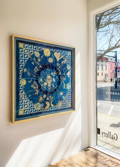 Full Circle Day/Night (Cianotipo de mandala dorado de flores doradas sobre azul índigo)