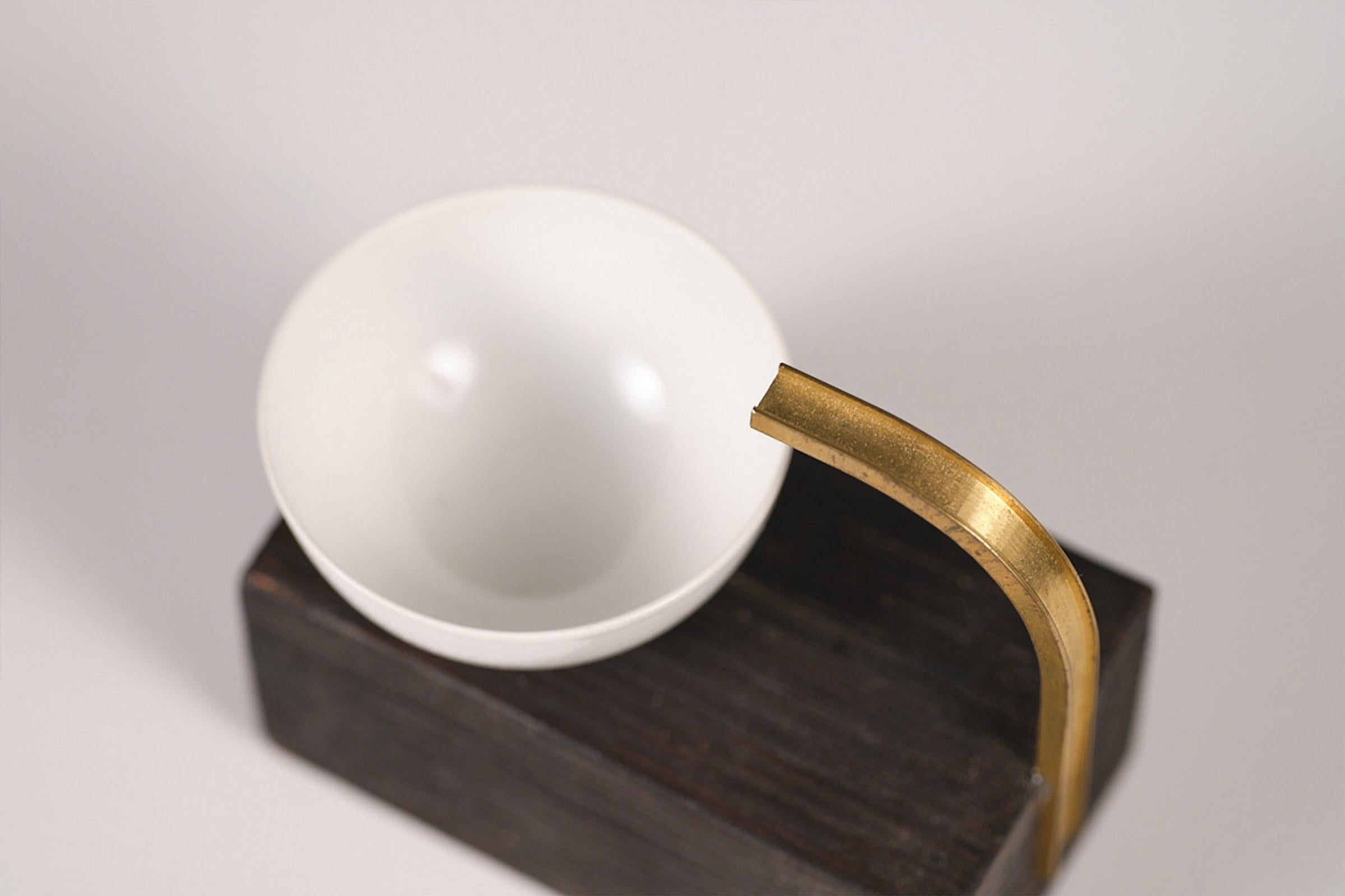 Julia_Contemporary sculptural ashtray collectible design. Brass, wood, ceramicsi For Sale 4