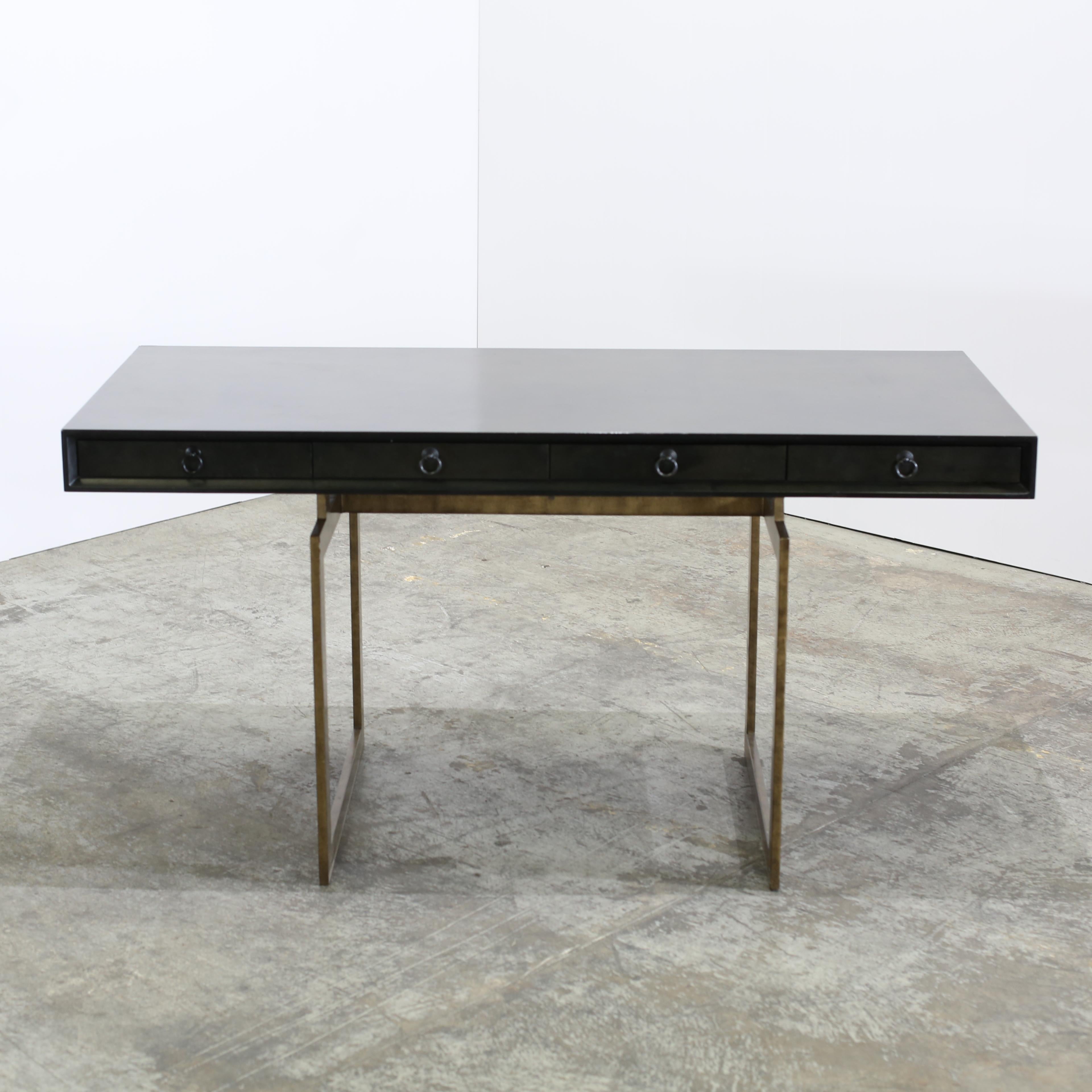 Bureau Julian Chichester Cortes Vellum noir en vente 2