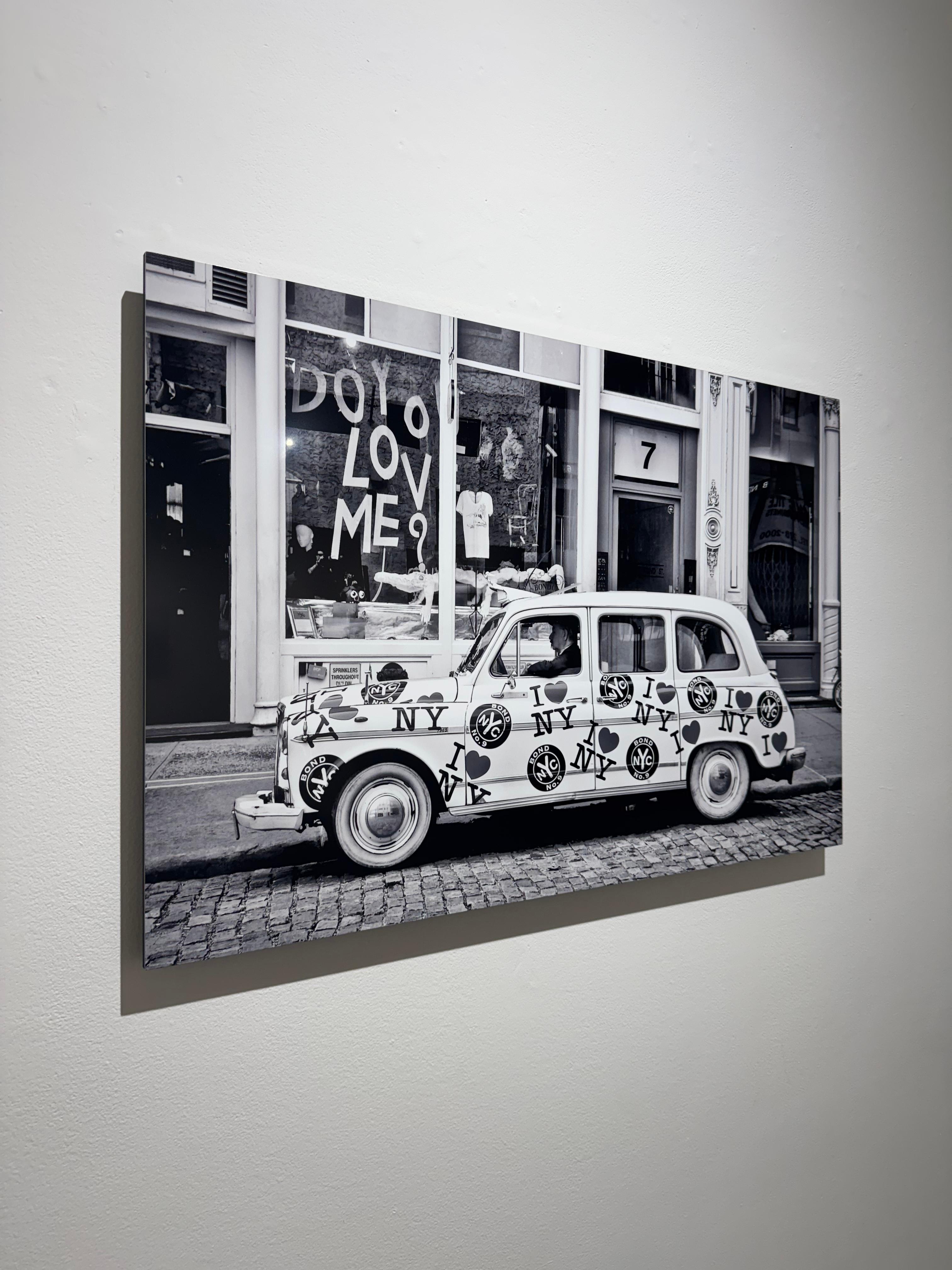Inglese a New York - Black and White Photograph Grigio di Julian Lennon