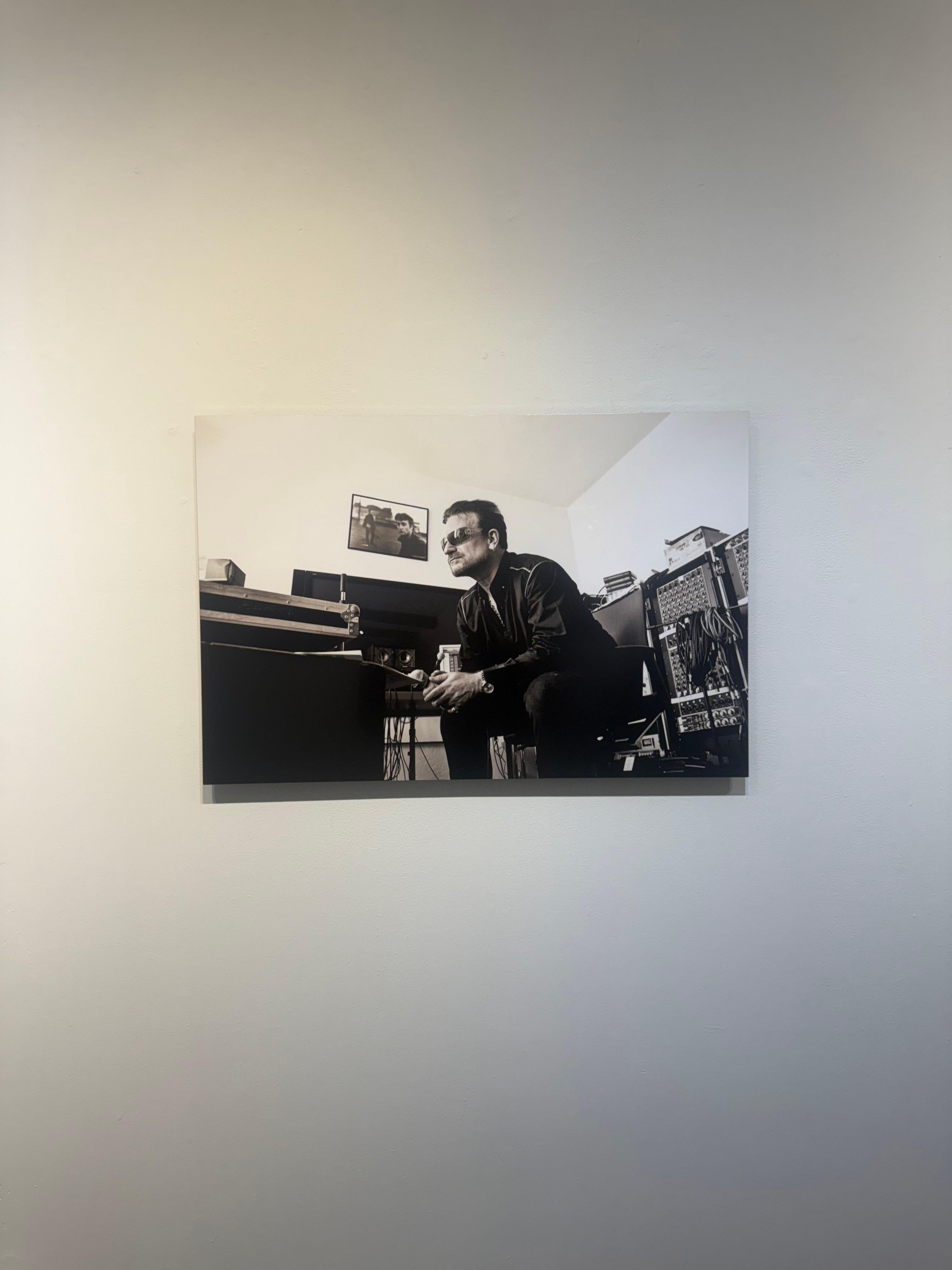 Una persona da ammirare - Photograph Contemporaneo di Julian Lennon