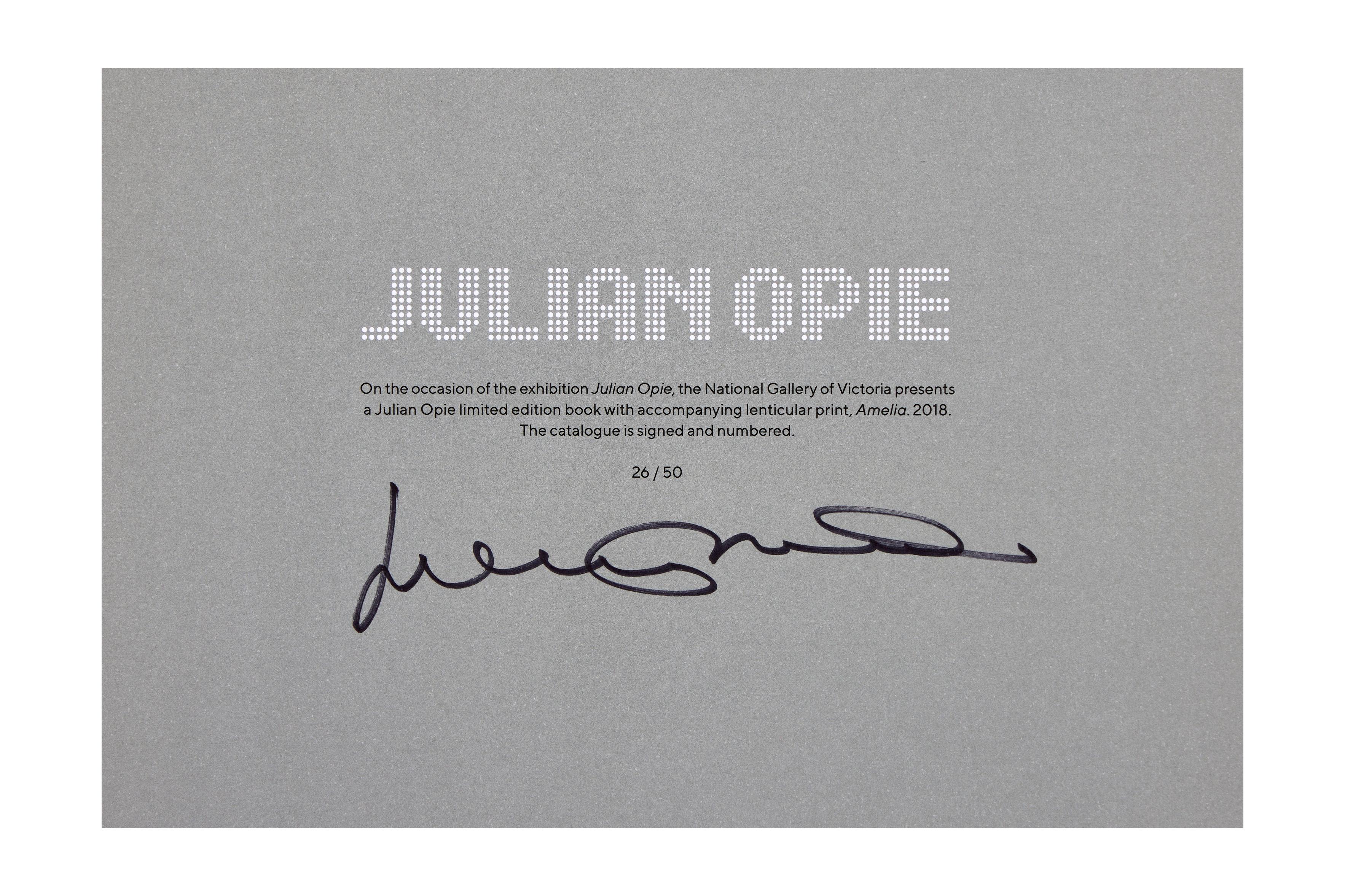 Amelia – Lentikular, Frauenfigur, Moving, Pop-Art von Julian Opie im Angebot 3