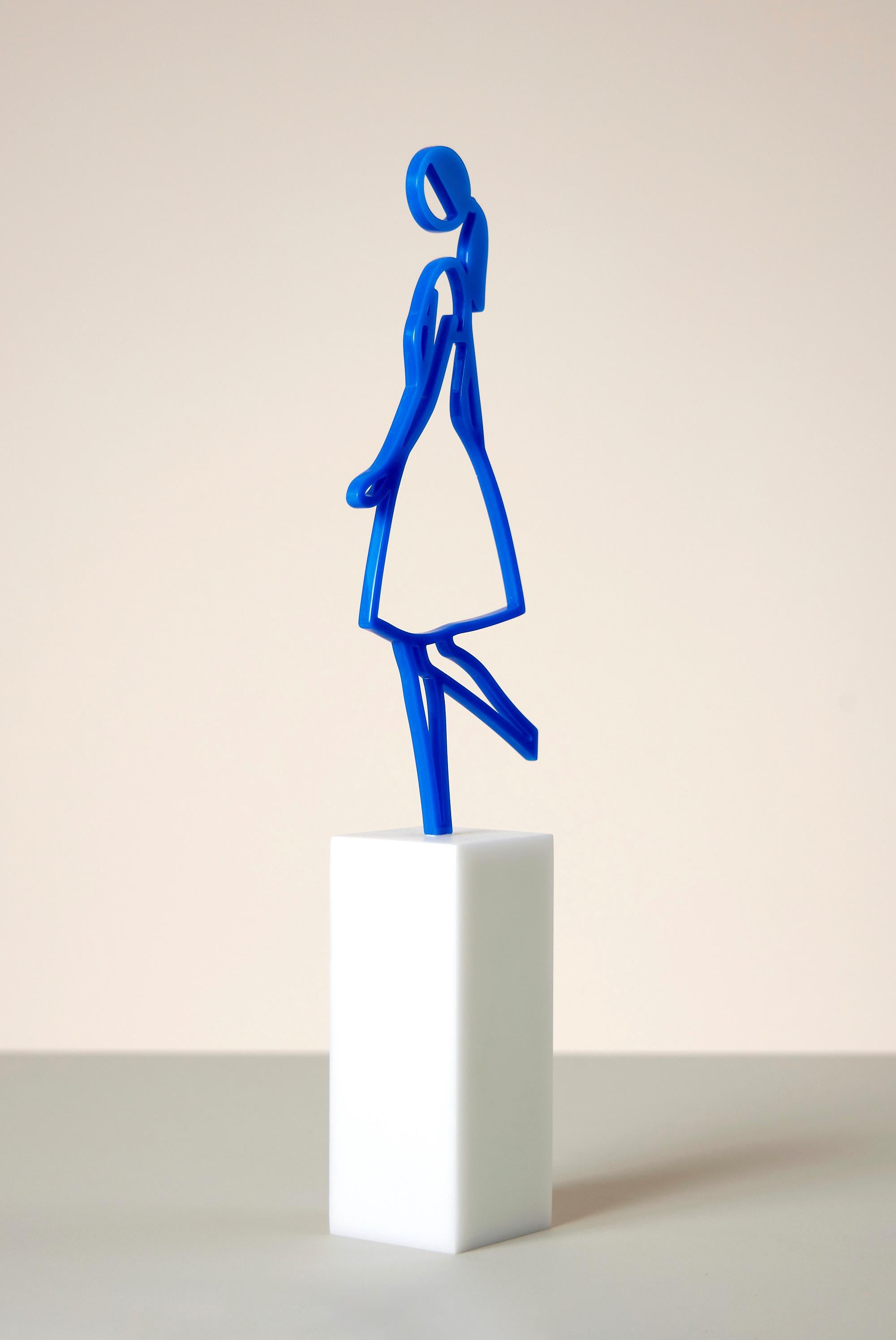 Amelia -- Sculpture, Woman Figure, Moving, Pop Art by Julian Opie For Sale 2