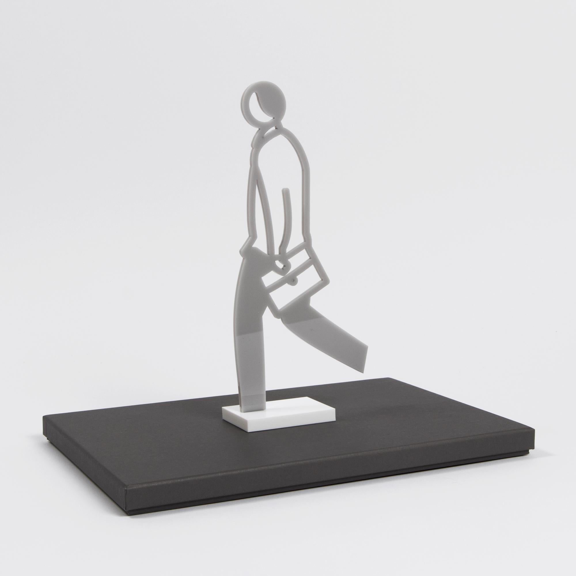 Julian Opie, Caminante masculino (Gris) - Escultura contemporánea, arte pop británico en venta 3
