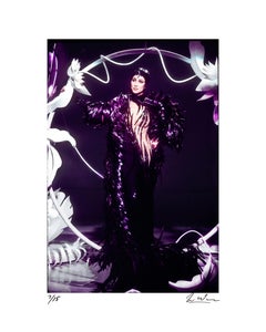 Cher im Kostüm, von Julian Wasser -2/15 - Contemporary Celebrity Photography