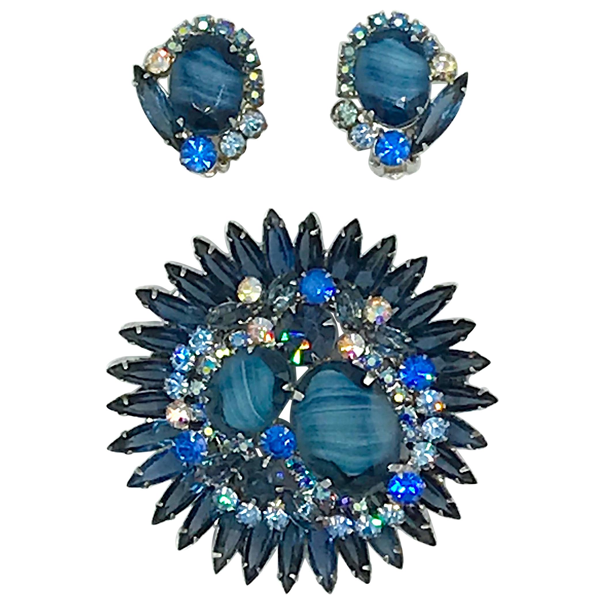 Details about   Vintage Floral Shape Rhinestone Brooch Pin Cobalt Powder Blue Prong Set Stones 