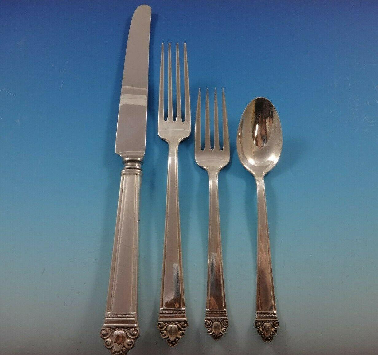 Juliana by Watson Sterling Silver Flatware Set Service 143 Pieces Dinner & Lunch In Excellent Condition For Sale In Big Bend, WI