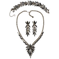 Juliana DeLizza & Elster Silberfarbene schwarze Diamant-Halskette-Armband-Ohrringe mit Silberfarben