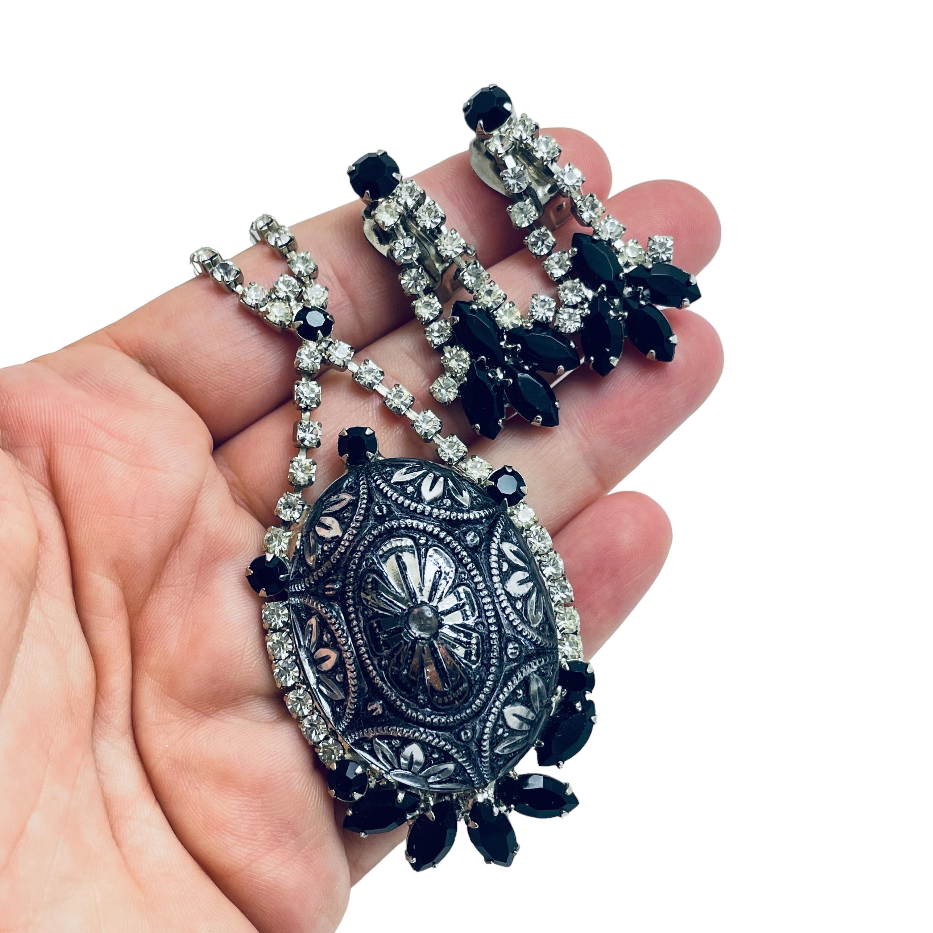 Juliana Delizza & Elster, collana e orecchini vintage con strass in tono argento in vendita 3