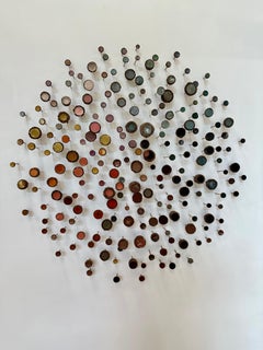 Elemental - Neon Gelb Rosa Bunte Eicheln Mixed Media Wandskulptur, 2024