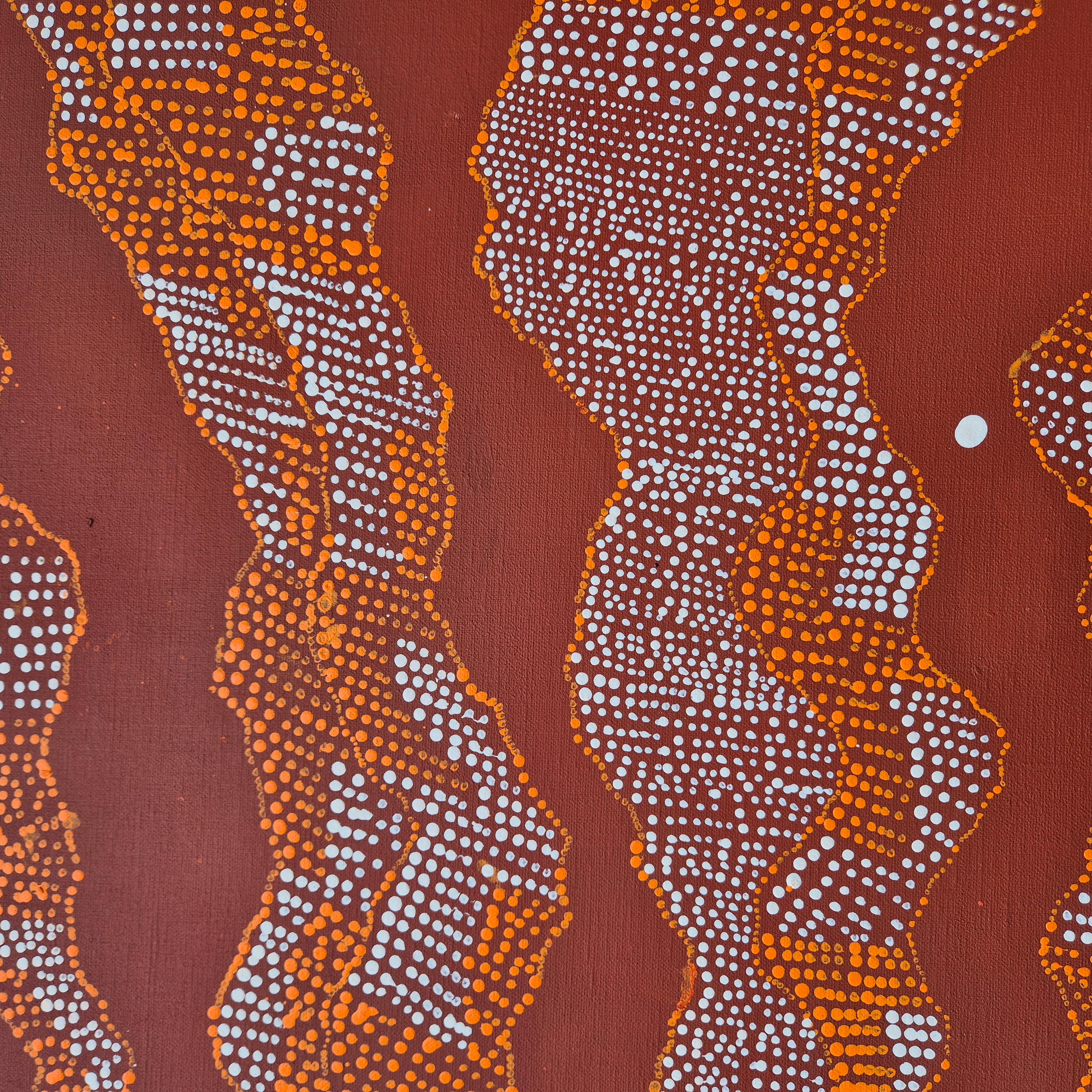 Julie Nangala Robertson, Ngapa Jukurrpa, Acryl auf Leinwand, 2015 (Handbemalt) im Angebot