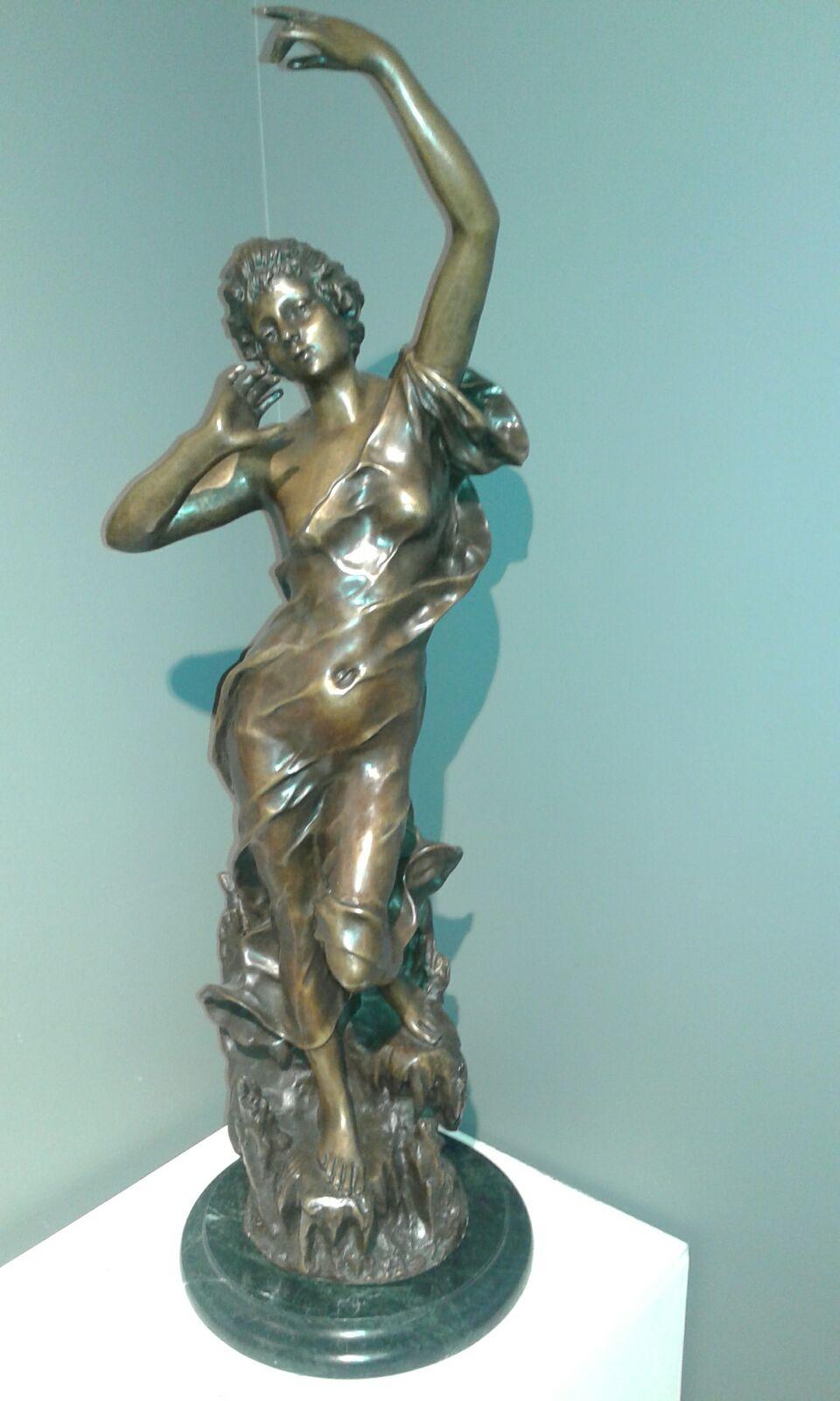 Diosa 60. 3-.2 Original bronze multiple. Esculpture Modernist