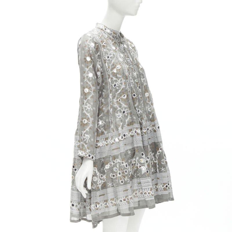 JULIET DUNN LONDON giacca grigia con stampa floreale e pailette argento con orlo svasato US2 S
Riferimento: KNLM/A00151
Marchio: Juliet Dunn
Materiale: Sembra lino
Colore: Grigio, Argento
Modello: Floreale
Dettagli extra: Bottoni a