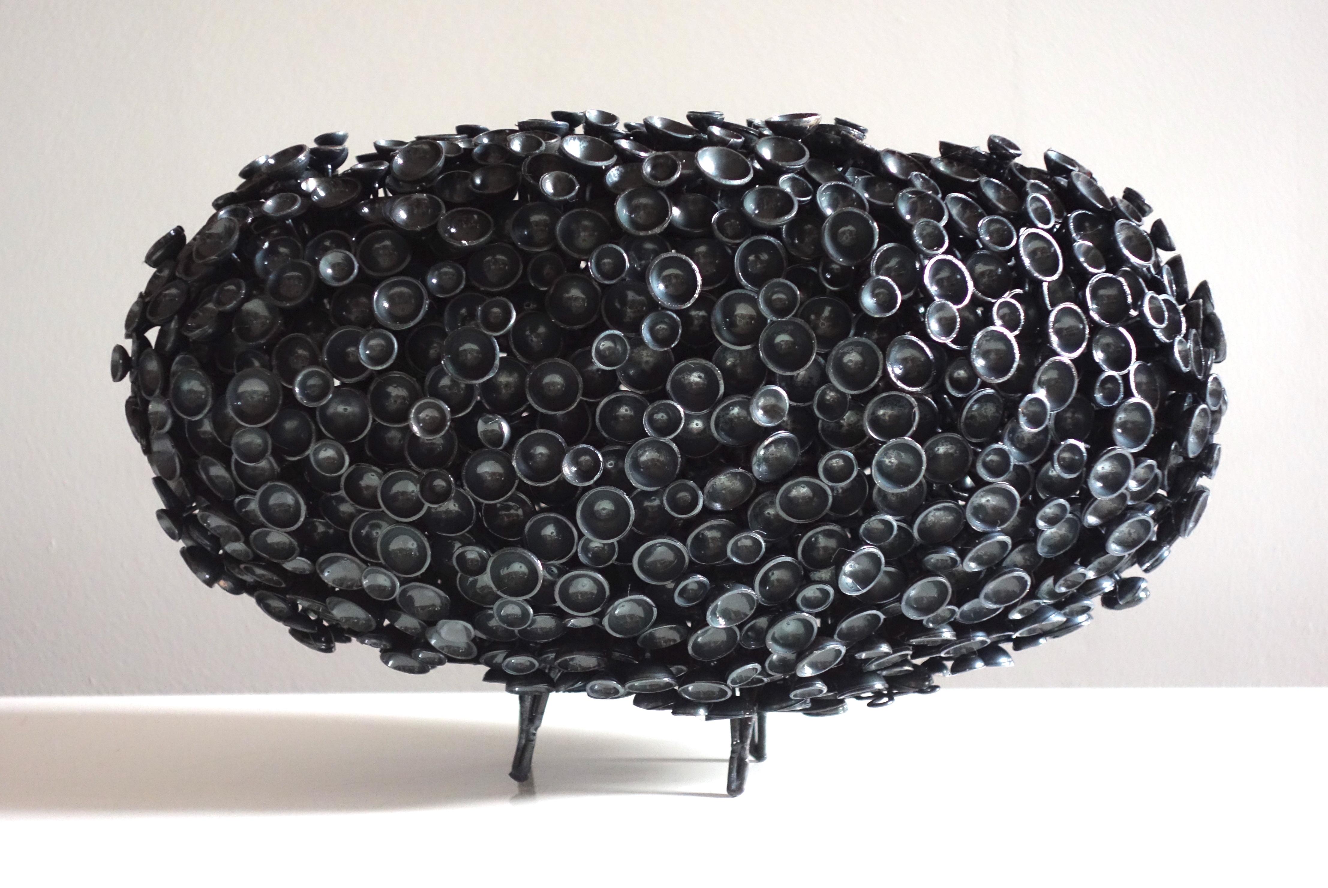 Tabletop 3d metal sculpture -- iron wire, oval