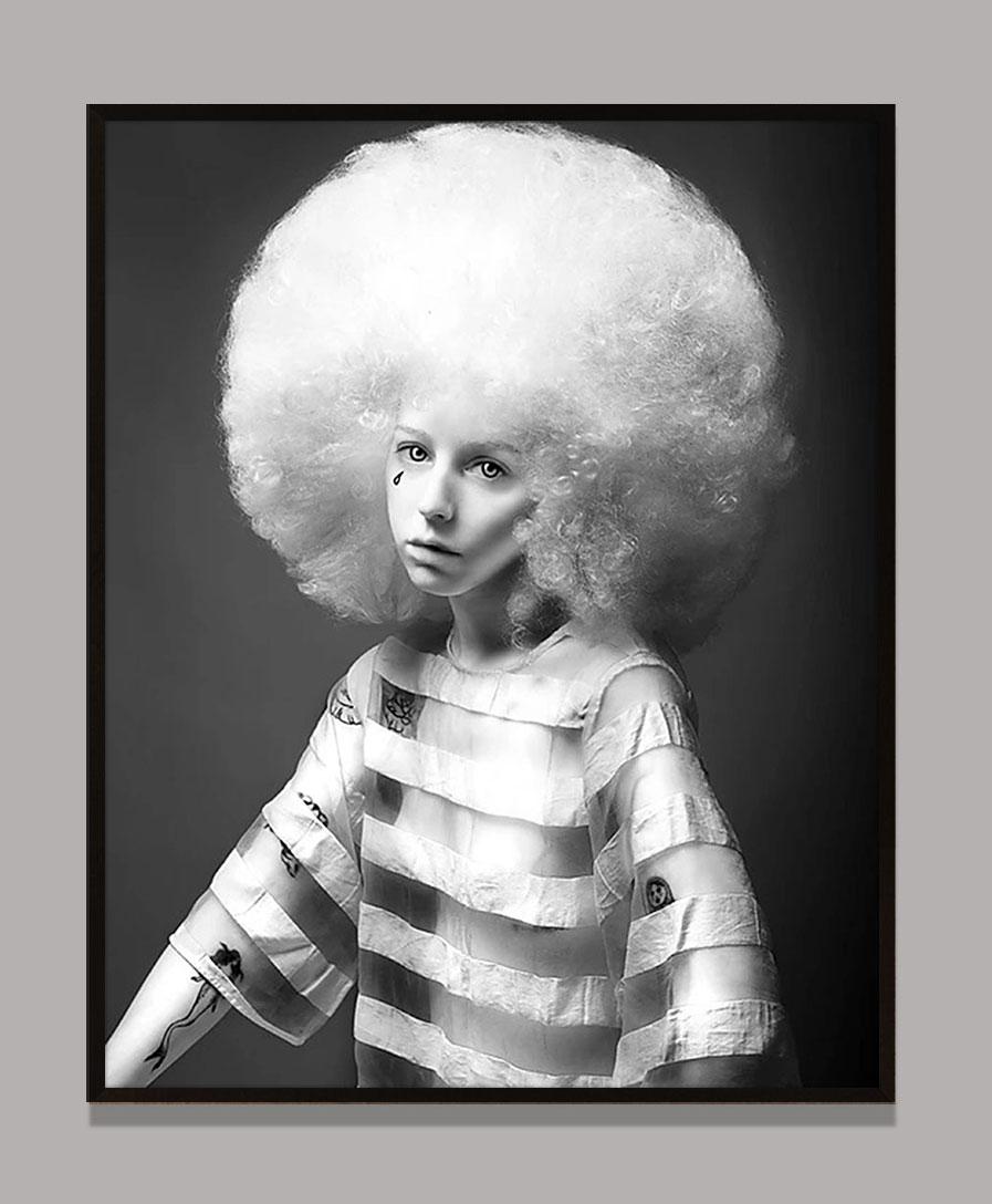 Day 27 de Juliette Jourdain - série « Big headed » (autoportrait à grande tête) en vente 2