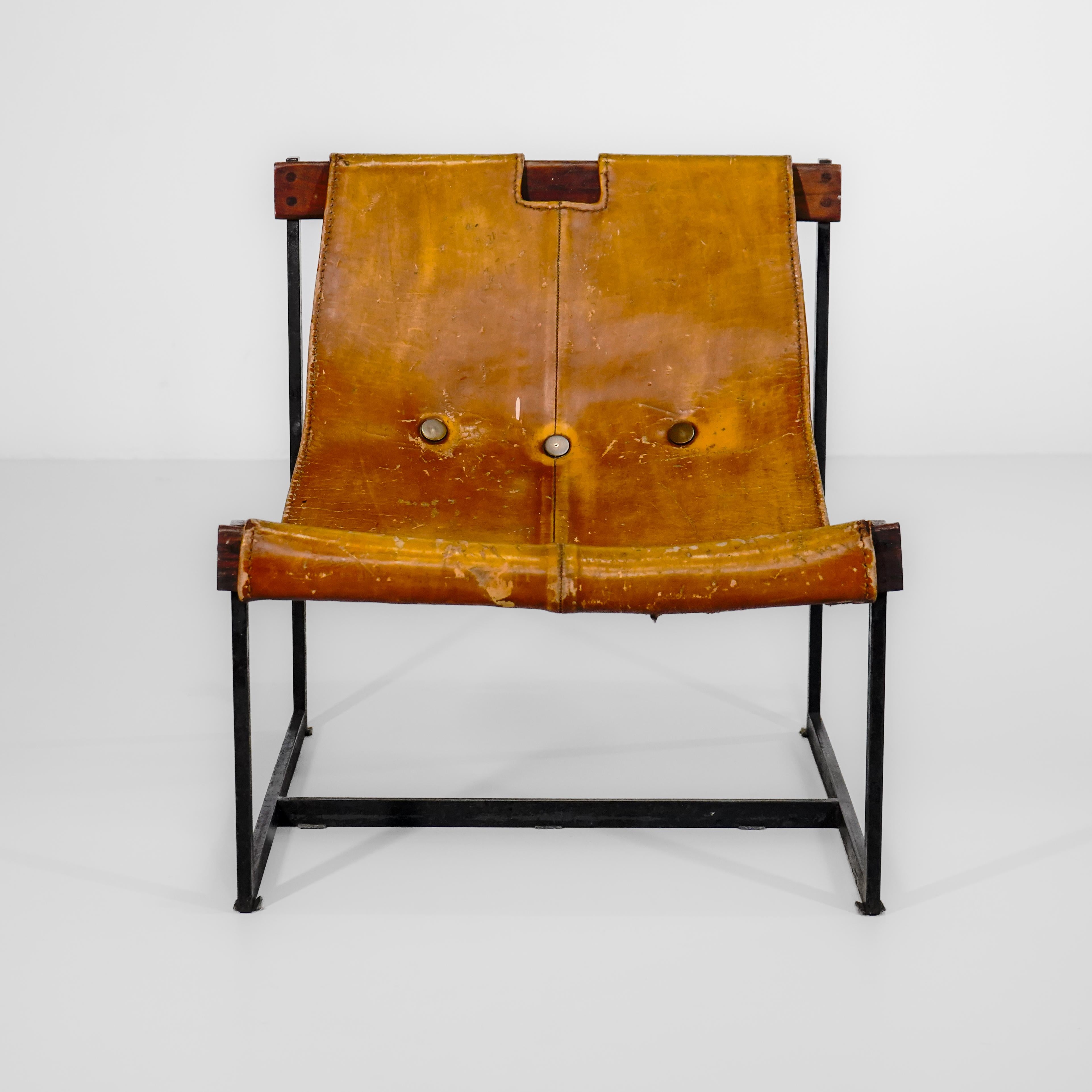 Brazilian Julio Katinsky - 1959 - Brazil - Rare Sling Armchair Iron Frame Rosewood For Sale
