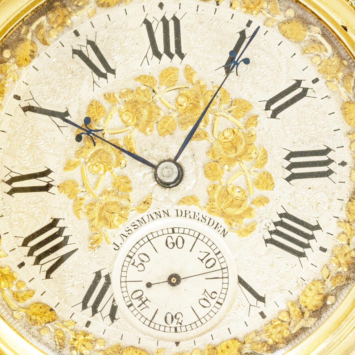Julius Assmann. Eine schwere 18ct Gelbgold schlüssellose Hebel Voll Hunter Taschenuhr C1880s


Zifferblatt: Das schöne silberne und goldene Zifferblatt mit erhabenen goldenen Blumengirlanden in der Mitte des Zifferblatts und goldenen Blumengirlanden