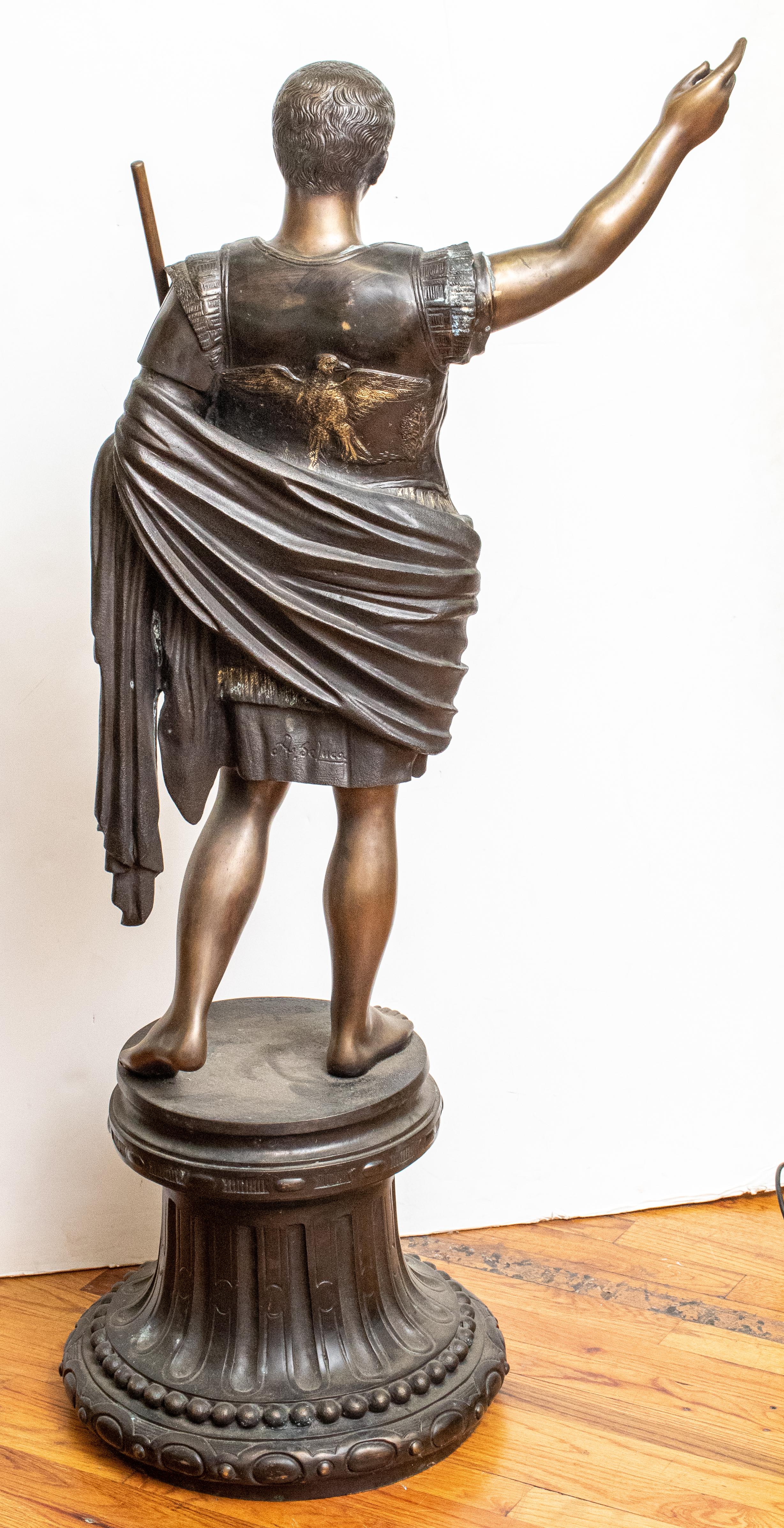 statue of julius cesar