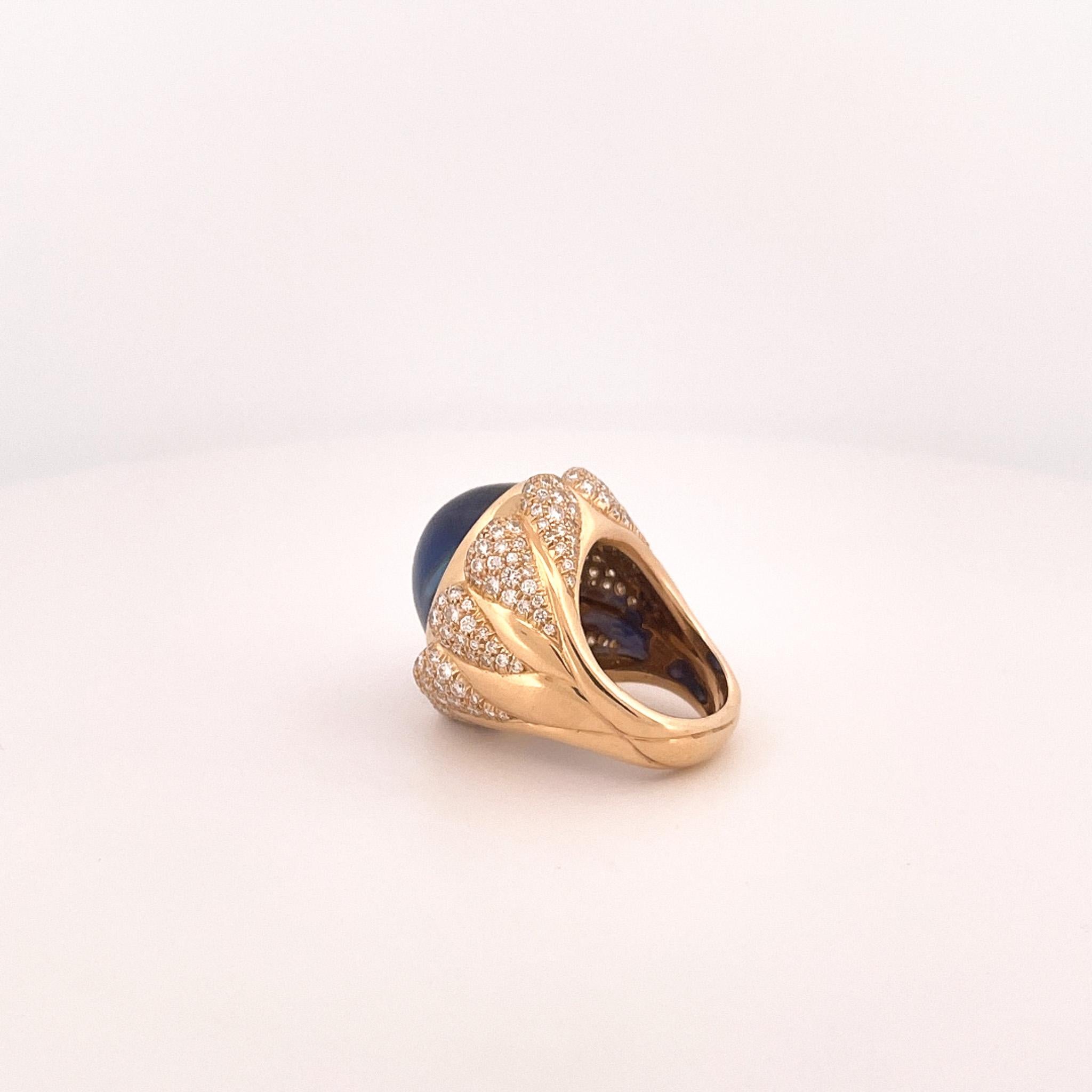 Women's Julius Cohen 1980s 18k Yellow Gold Blue Sapphire & Diamond Cocktail Ring For Sale