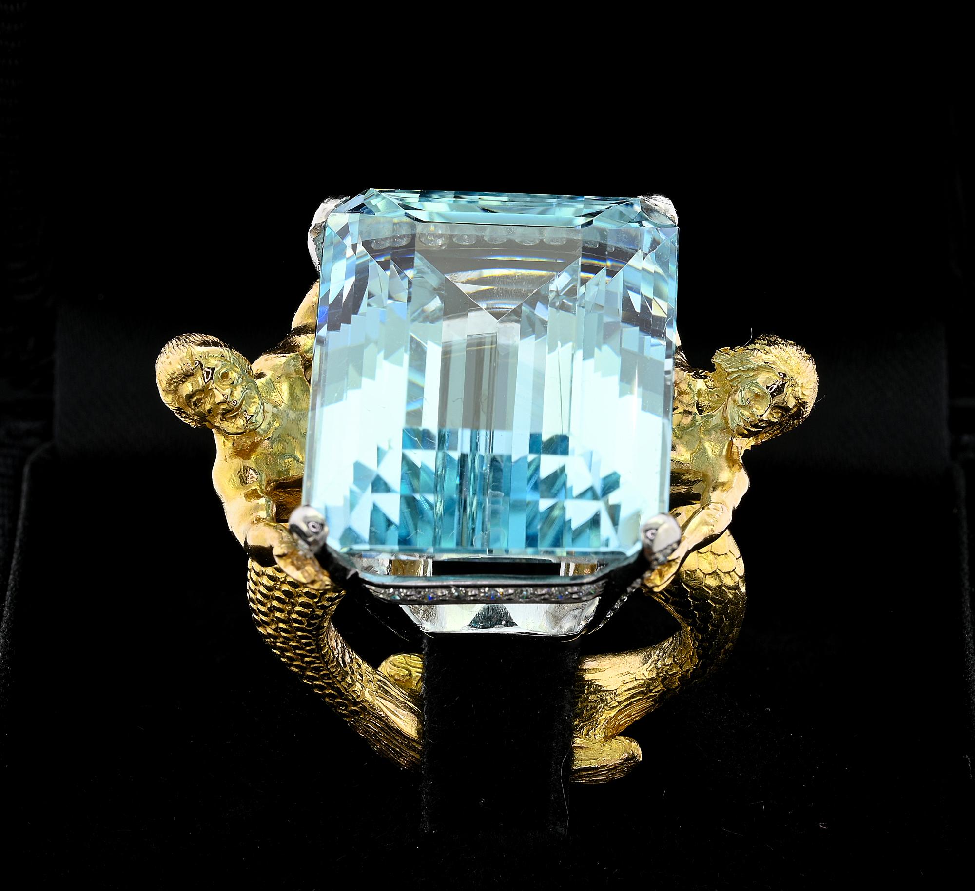 Un anillo de vestido de arte excepcional de Julius Cohen
Montaje diseñado exclusivamente como un sireno y una sirena en un impresionante visual, hecho a mano de oro macizo de 18 KT y Platino, ensayo para ambos - Firmado Julius Cohen
Engastada con
