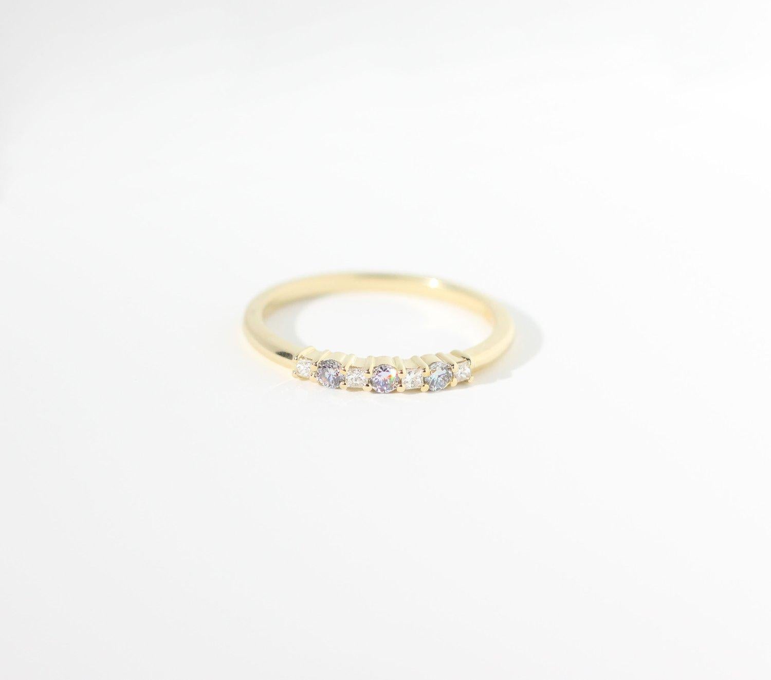 Julius Cohen Blauer Diamantring aus 18 Kt Gold (Zeitgenössisch) im Angebot