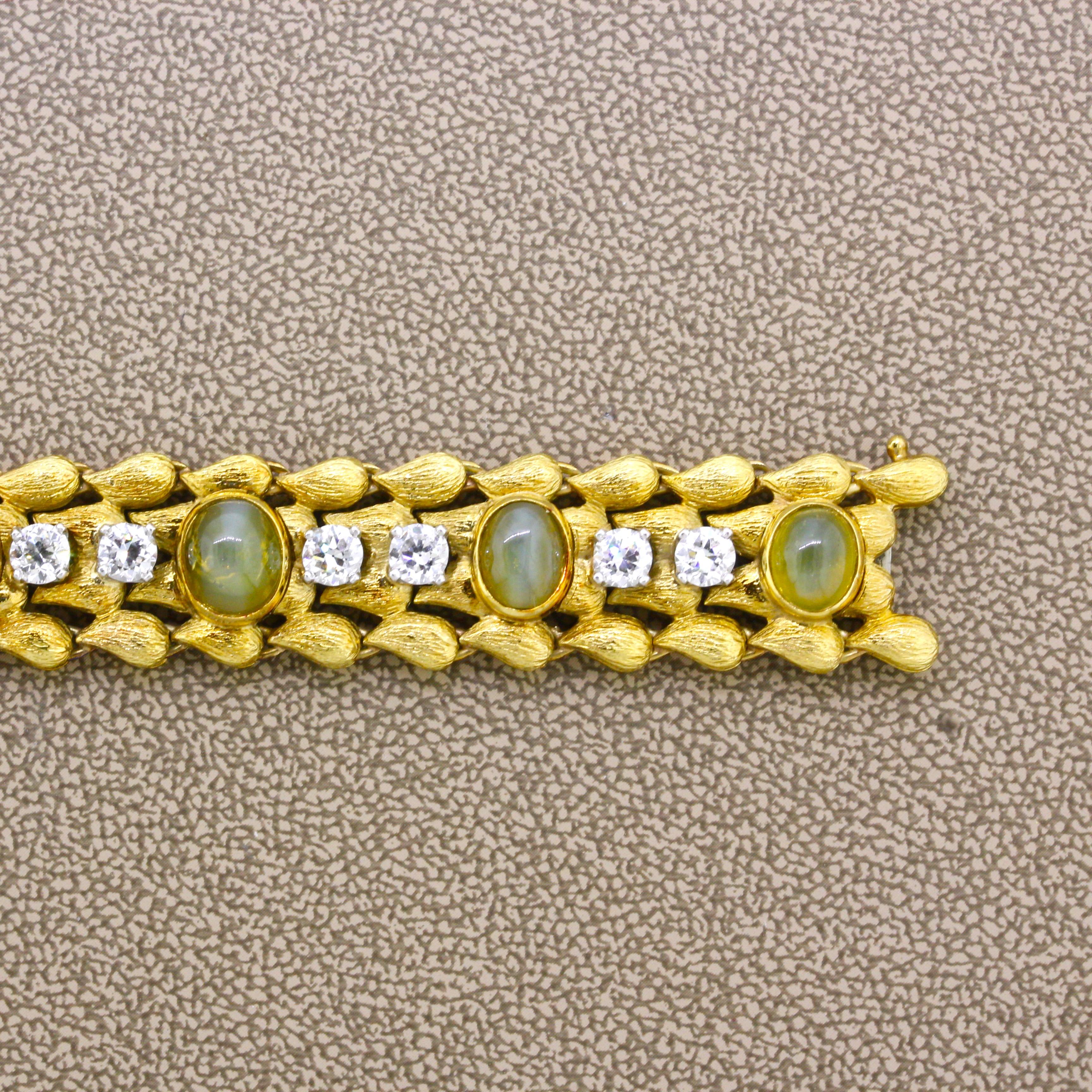 Julius Cohen Cats Eye Chrysoberyl Diamond Gold Bracelet In New Condition For Sale In Beverly Hills, CA