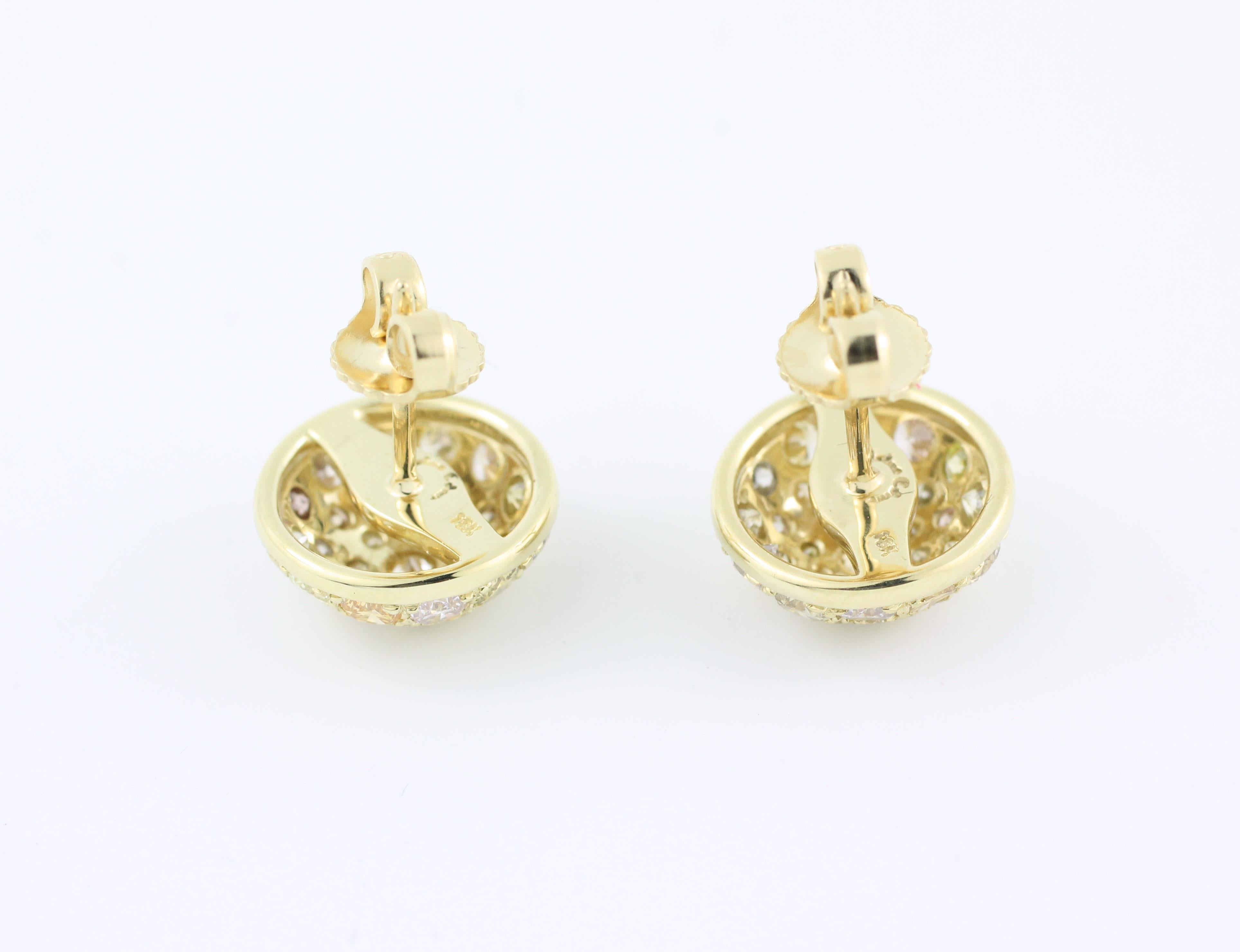 Contemporary Julius Cohen Champagne Diamond Dome Earrings in 18 Kt Gold For Sale