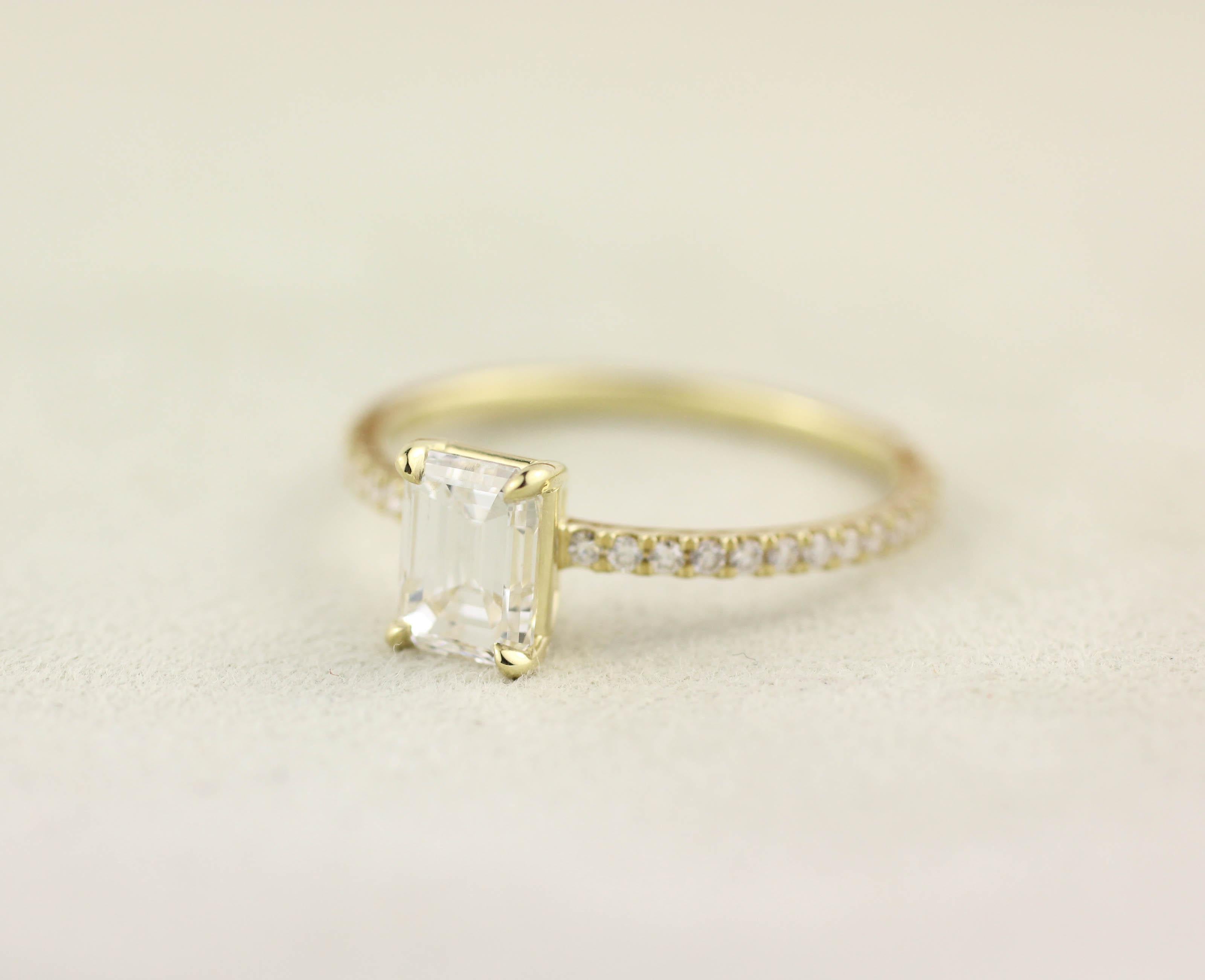 Women's or Men's Julius Cohen Emerald Cut Diamond Ring