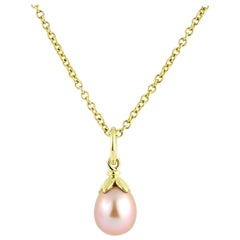 Julius Cohen Leaf Cap Pink Freshwater Pearl Pendant Necklace