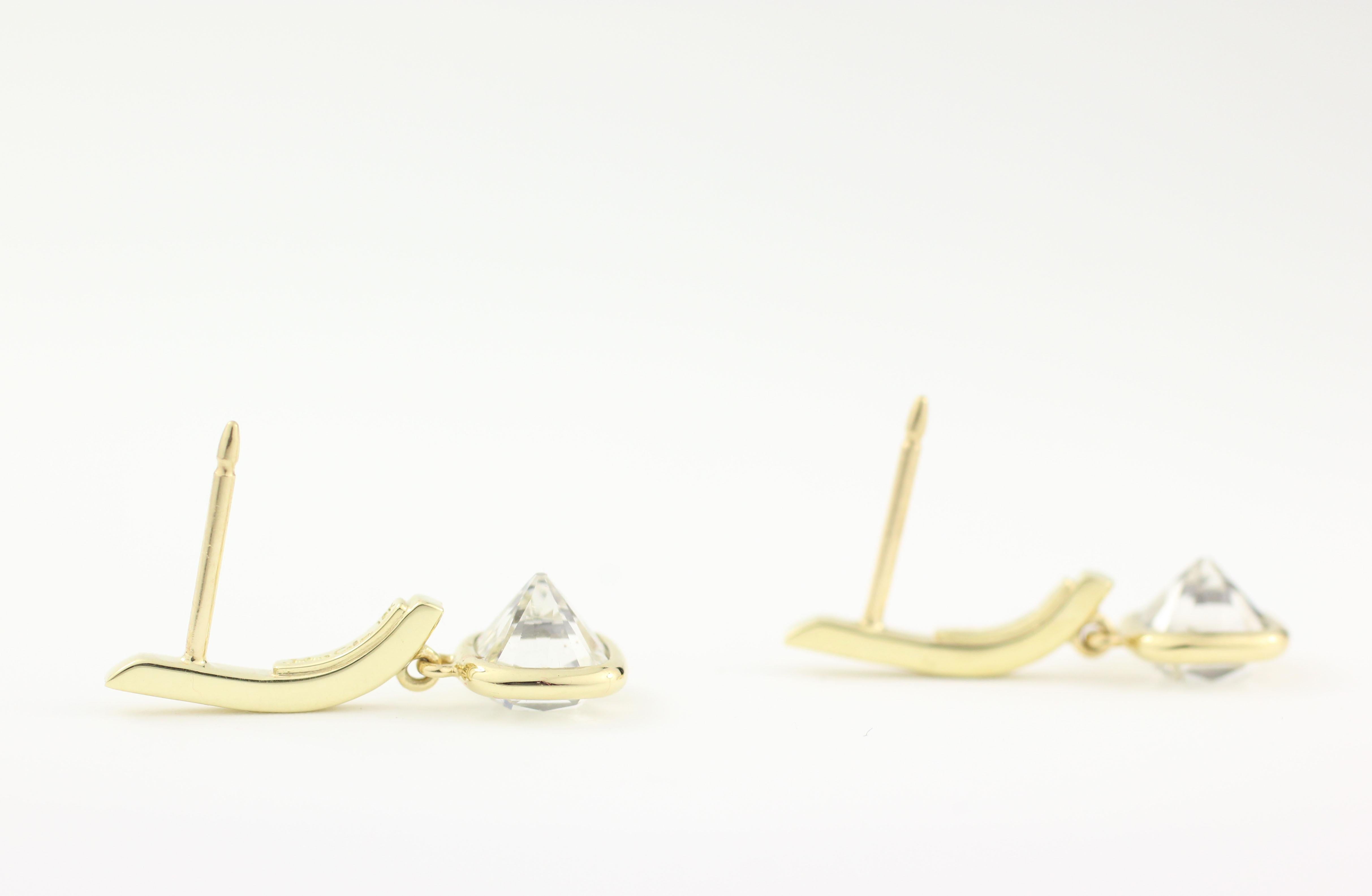 Contemporary Julius Cohen Old Mine Cushion Diamond Earrings in 18 Karat Gold