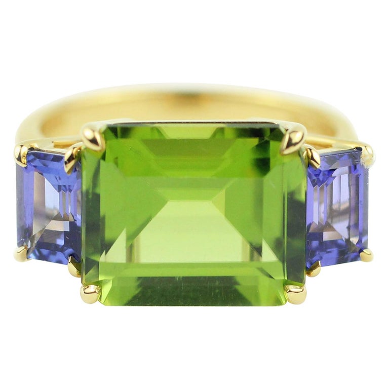 Julius Cohen Peridot and Tanzanite Ring at 1stDibs