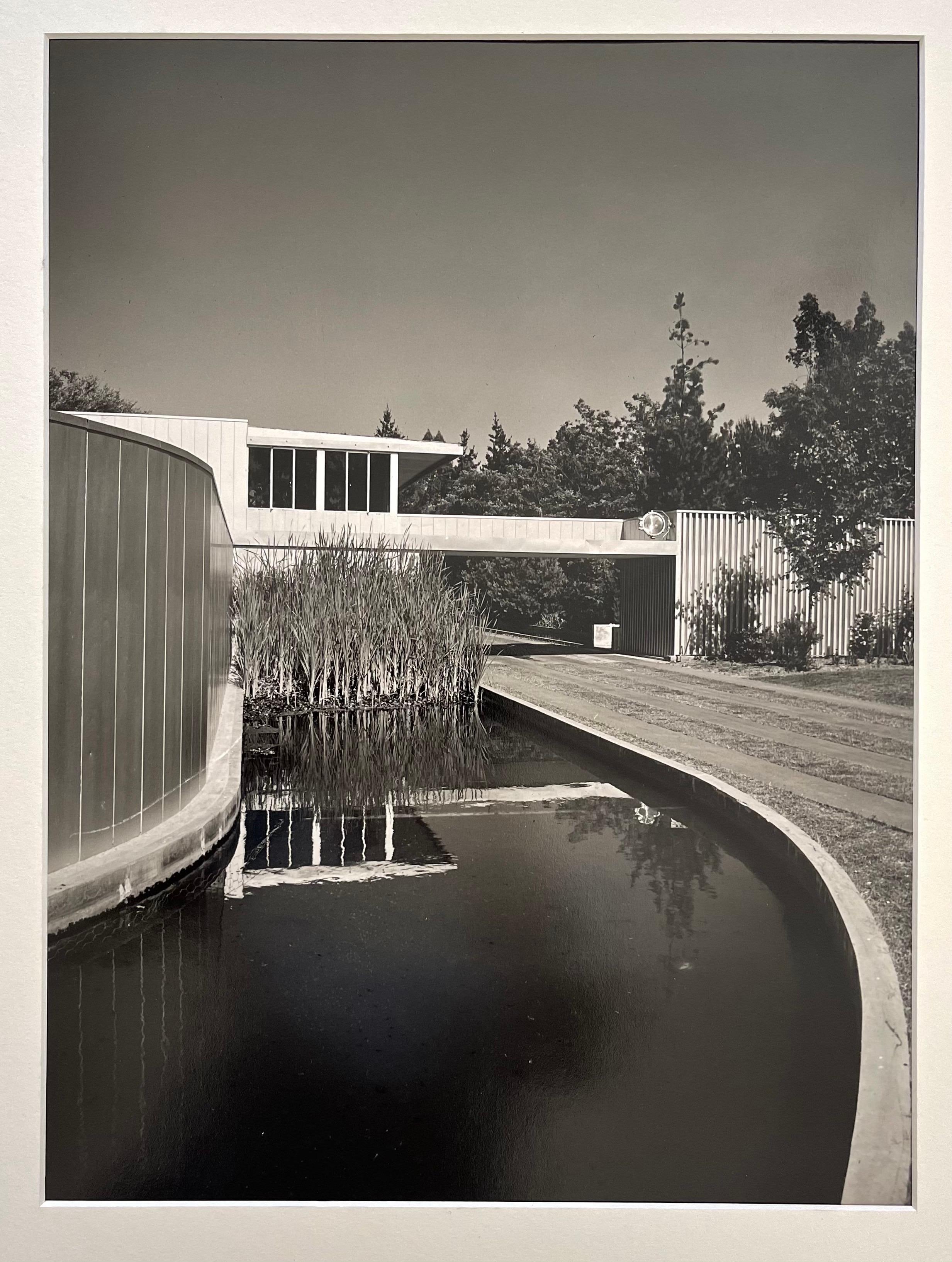 American Julius Schulman Signed Black & White Photograph, Von Sternberg House For Sale