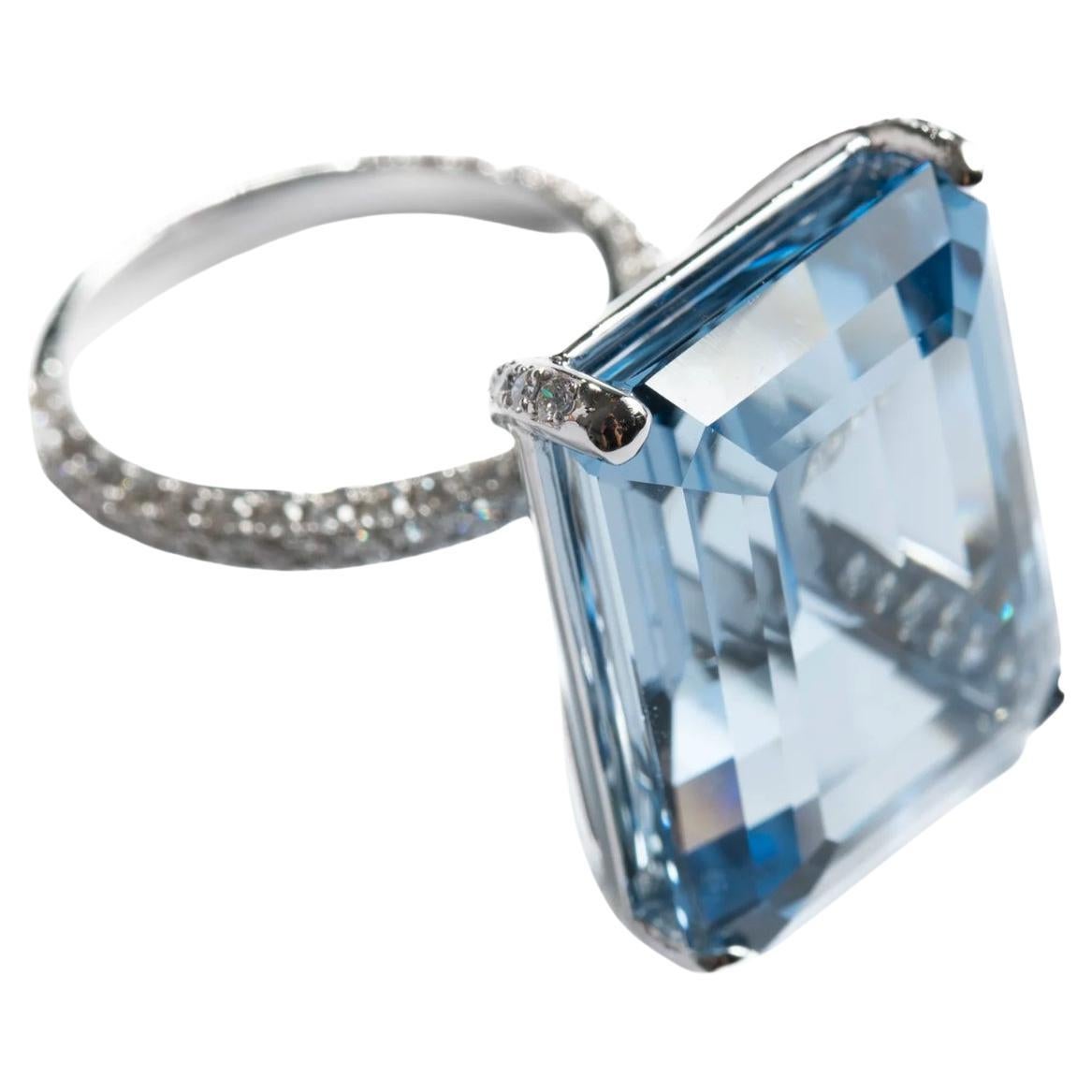 Anello cocktail con acquamarina e diamante Jumbo