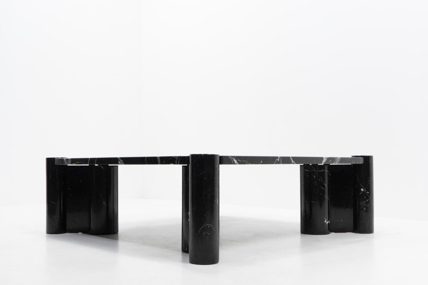 Italian “Jumbo” Coffee Table by Gae Aulenti for Knoll, 1960s For Sale