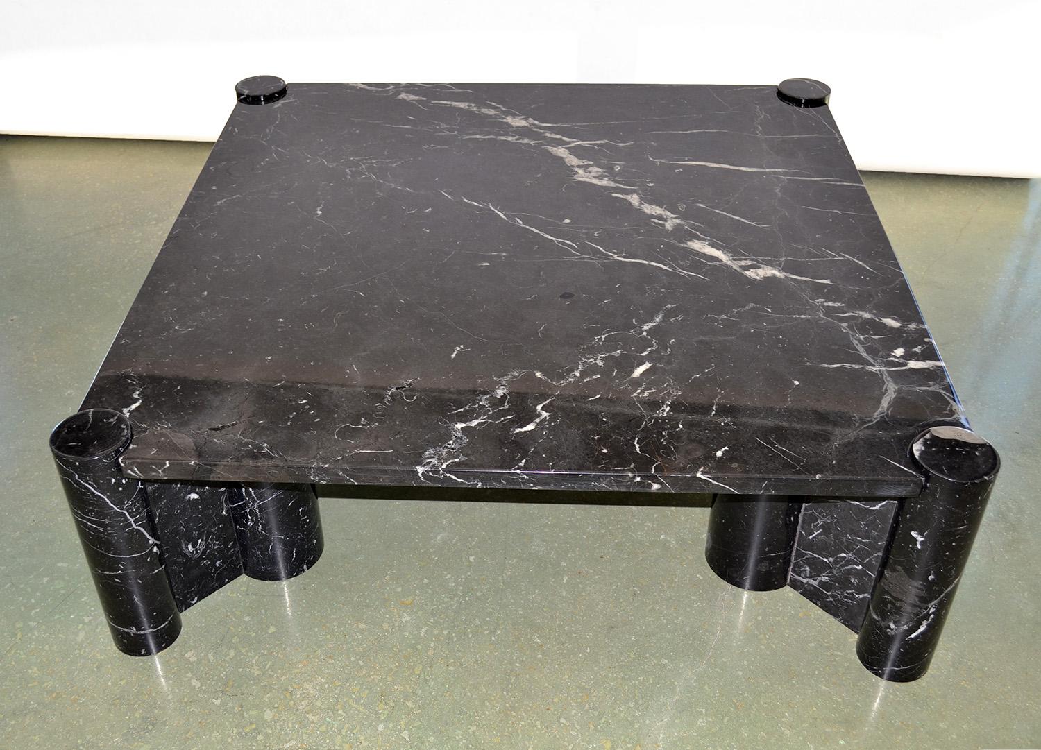 Moderne Table basse Jumbo par Gae Aulenti pour Knoll Marbre noir années 1960 en vente