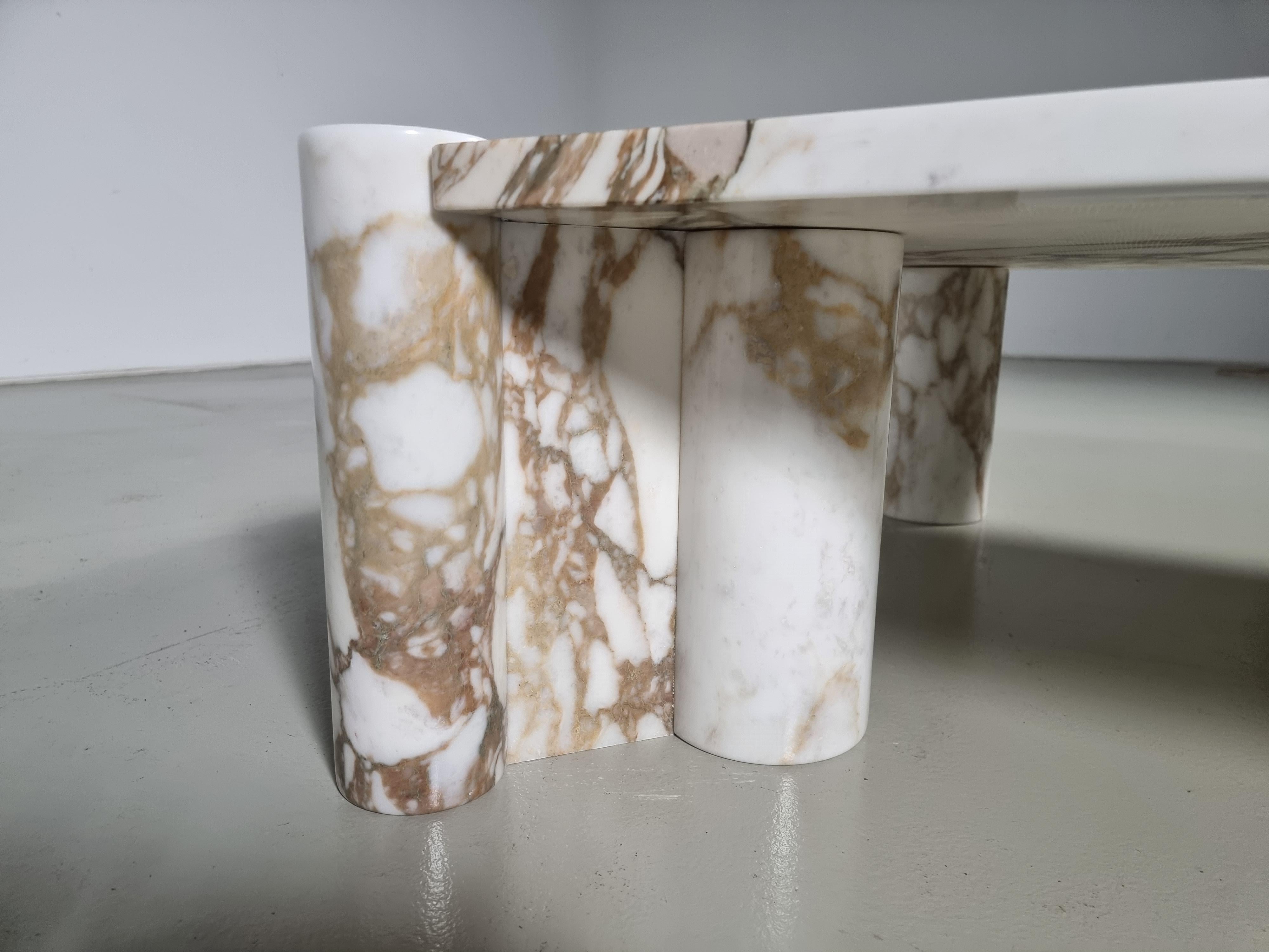 Marble Jumbo Coffee Table by Gae Aulenti for Knoll International