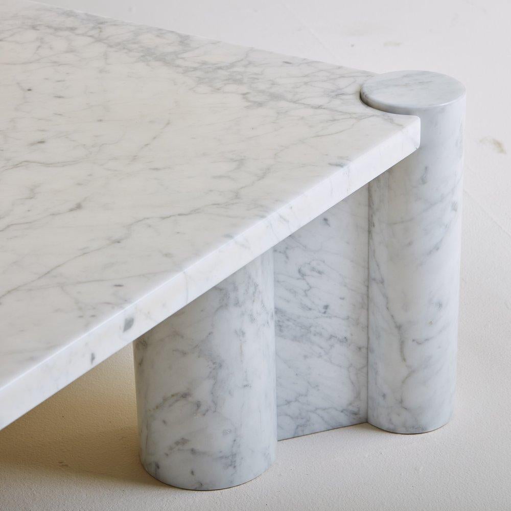 French ‘Jumbo’ Coffee Table in Carrara Marble Attributed to Gae Aulenti for Knoll